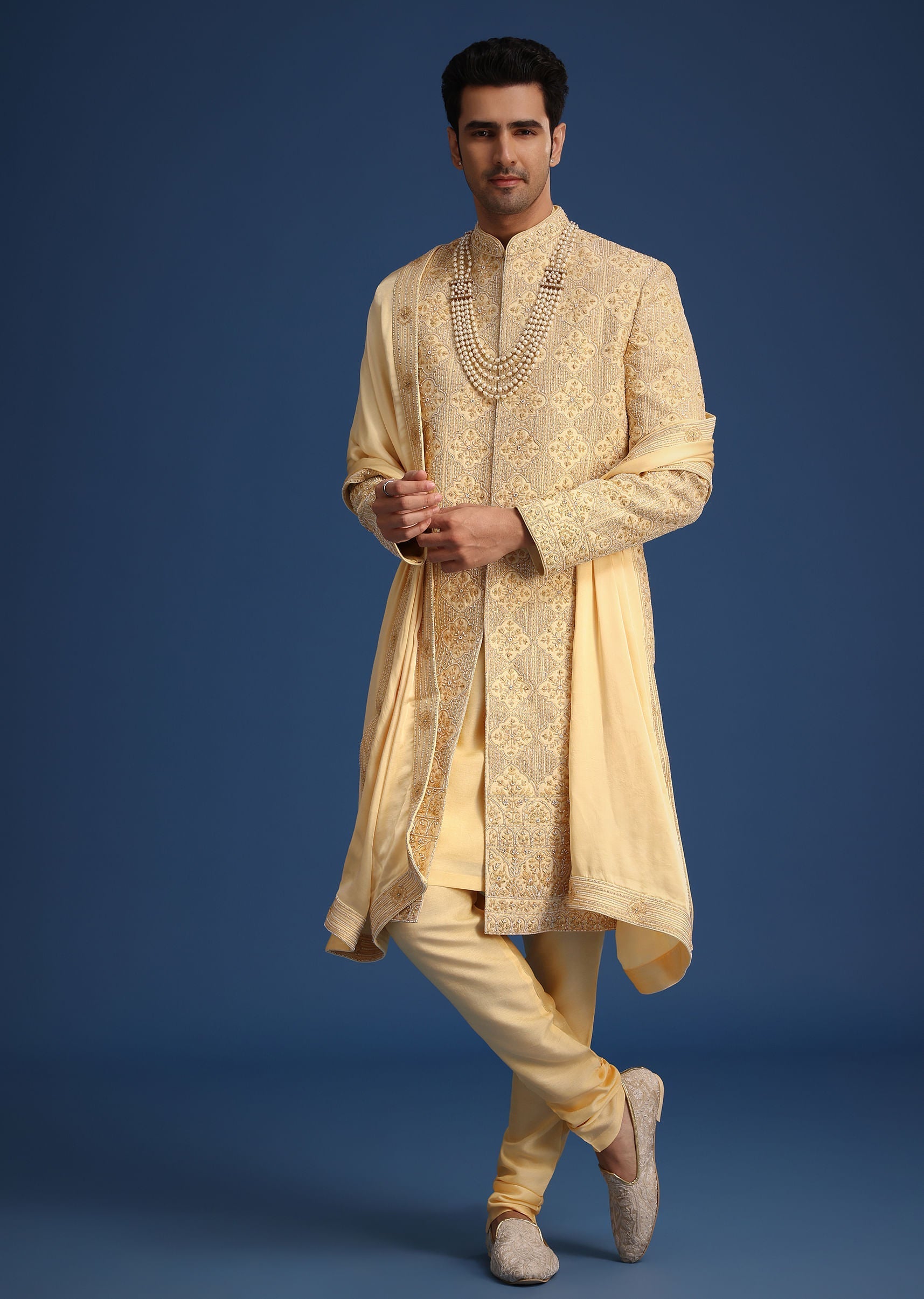 gold_silk_embroidered_sherwani_set_with_dupatta-sg249815_5_de4caf3d-4b39-492c-ad45-43d0183f6368.jpg