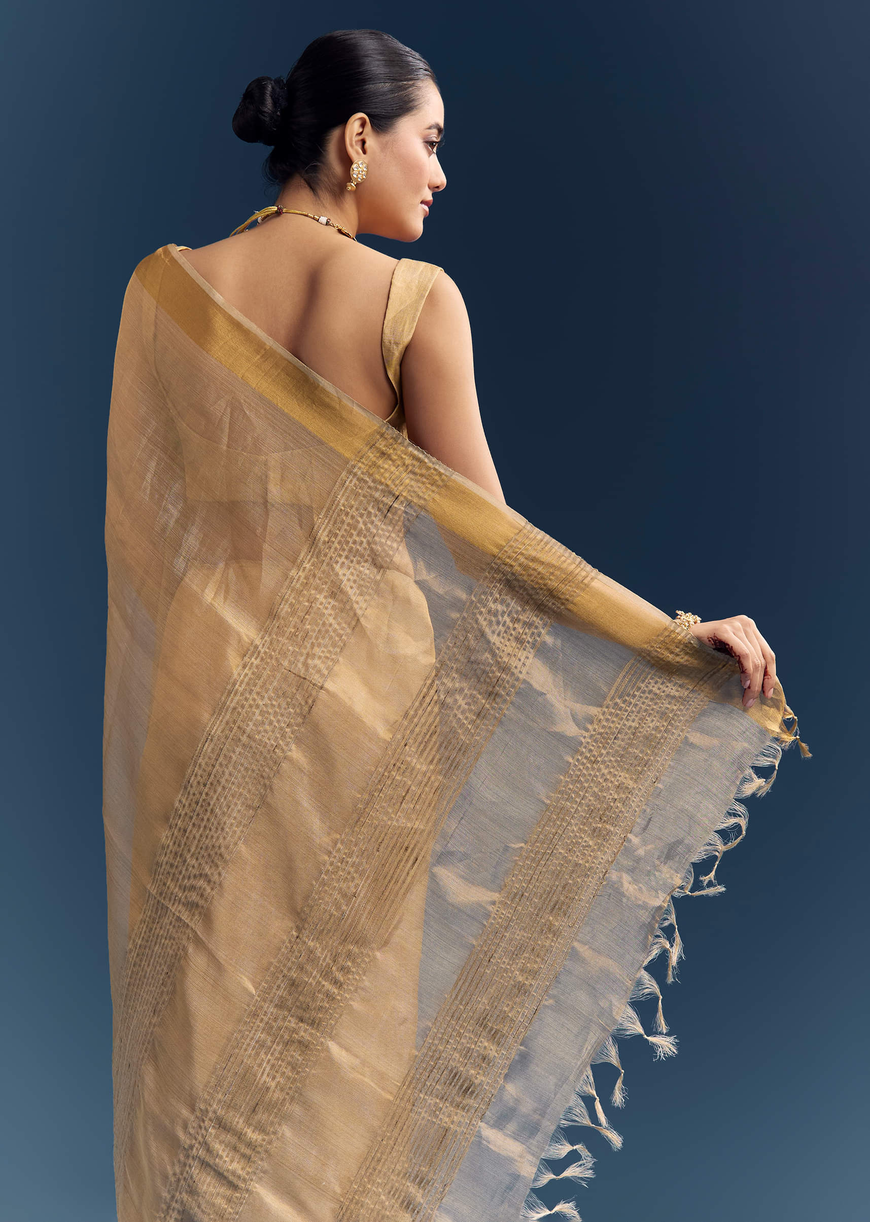 gold_tissue_organza_woven_saree_with_golden_zari-sg346426-9_4.jpg