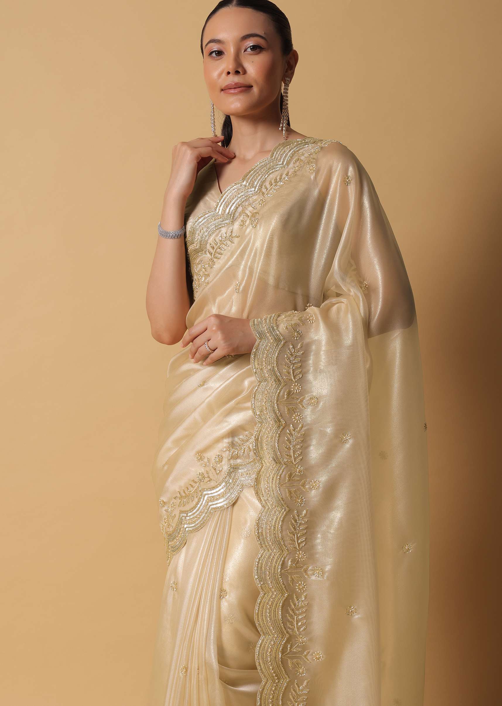 gold_toned_foil_saree_fabricated_in_tissue-sg157604_10_4e73813b-0f41-4040-878b-862caf3c0b7e.jpg