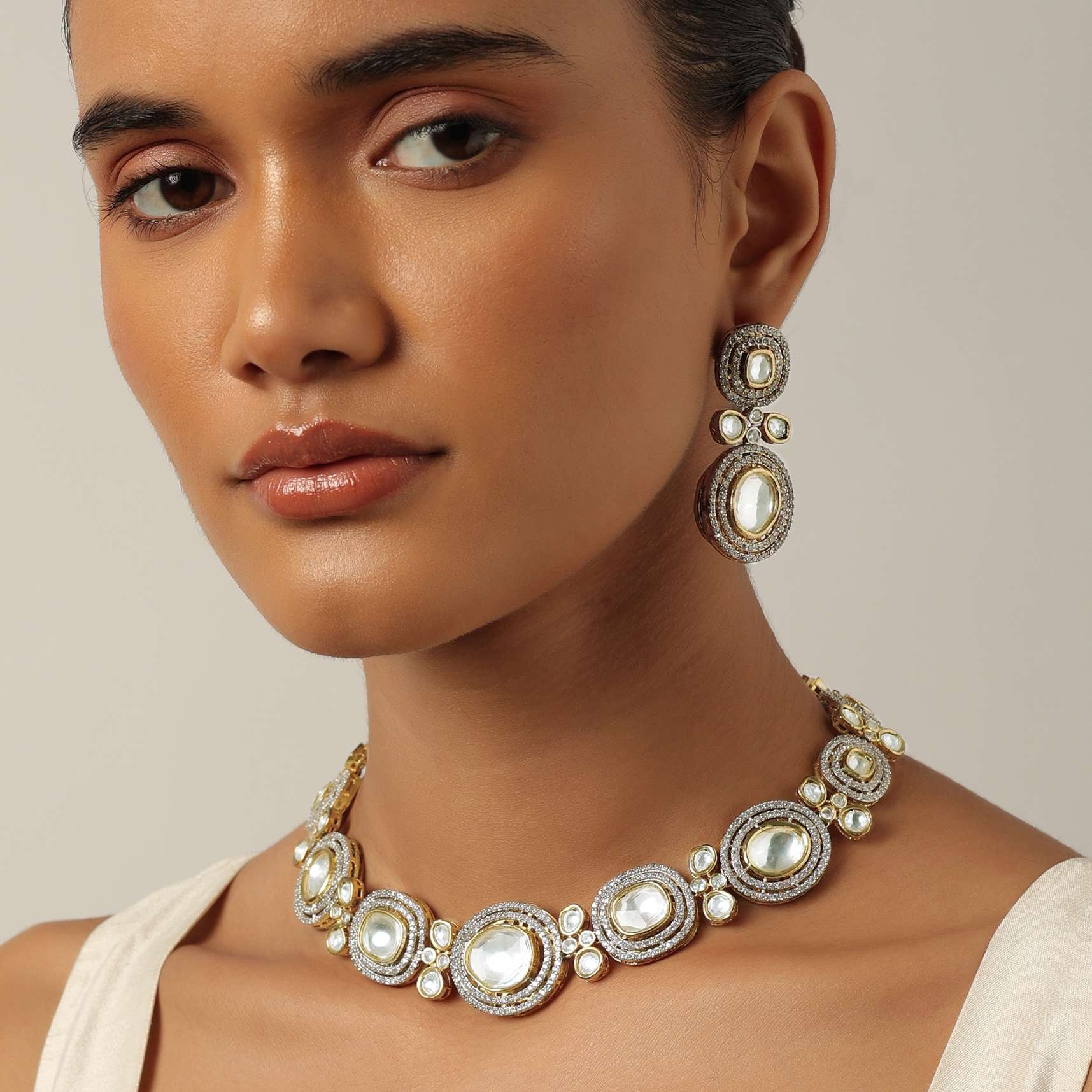 gold_two_tone_necklace_set_with_studded-sg181114_5_78b2d290-cfe1-443b-a035-ee6507b74544.jpg