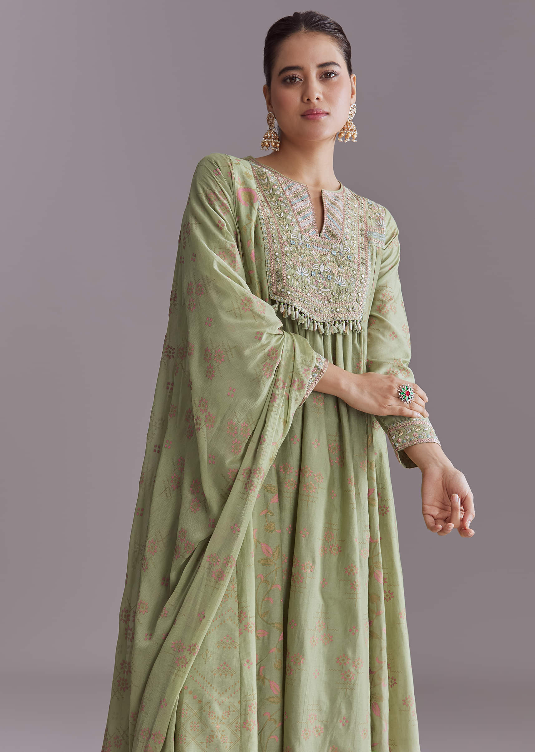 green-chanderi-anarkali-suit-with-boho-prints-sg348759-4.jpg