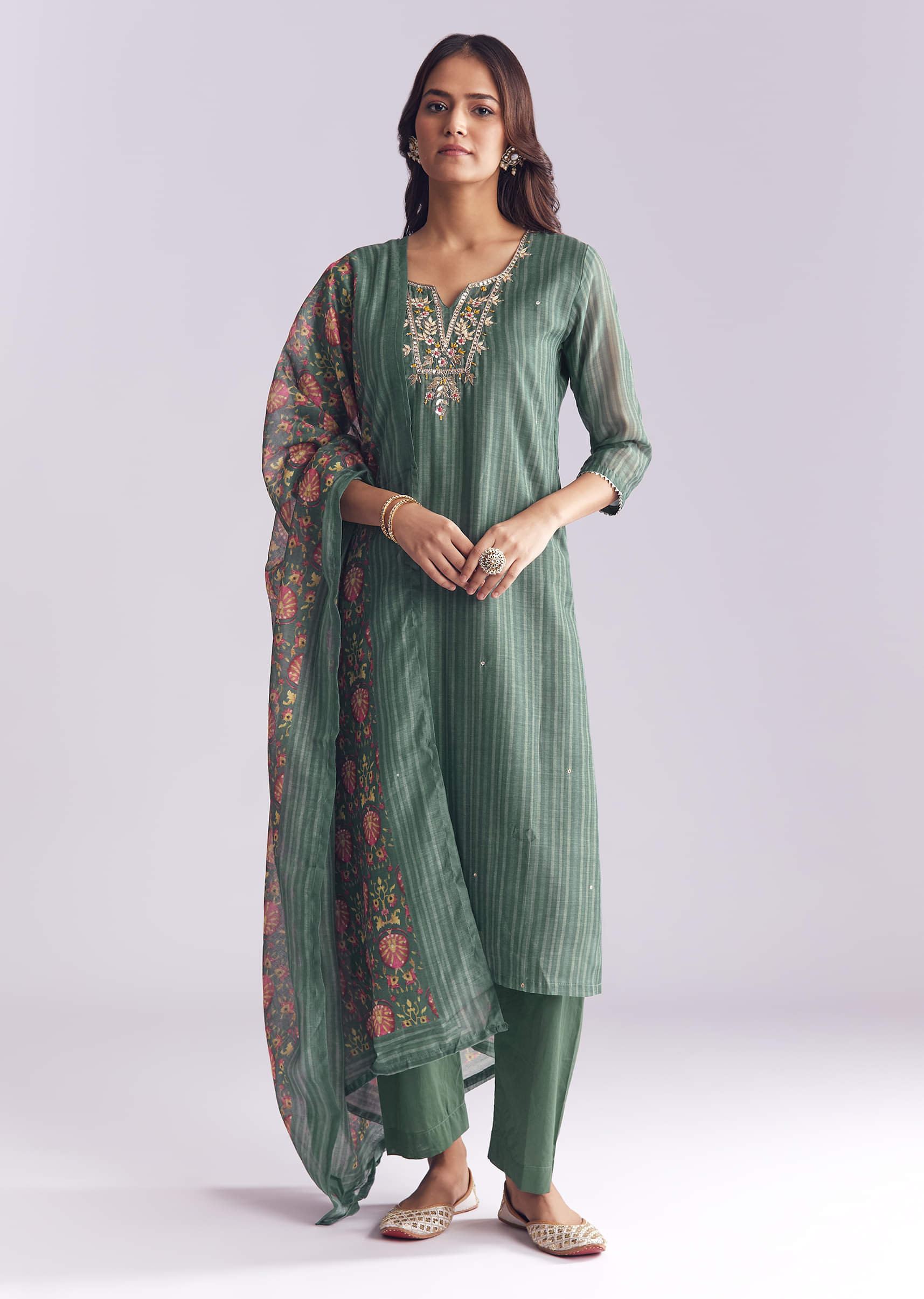 green-chanderi-kurta-set-with-stripe-print-and-gota-work-sg357767-1.jpg