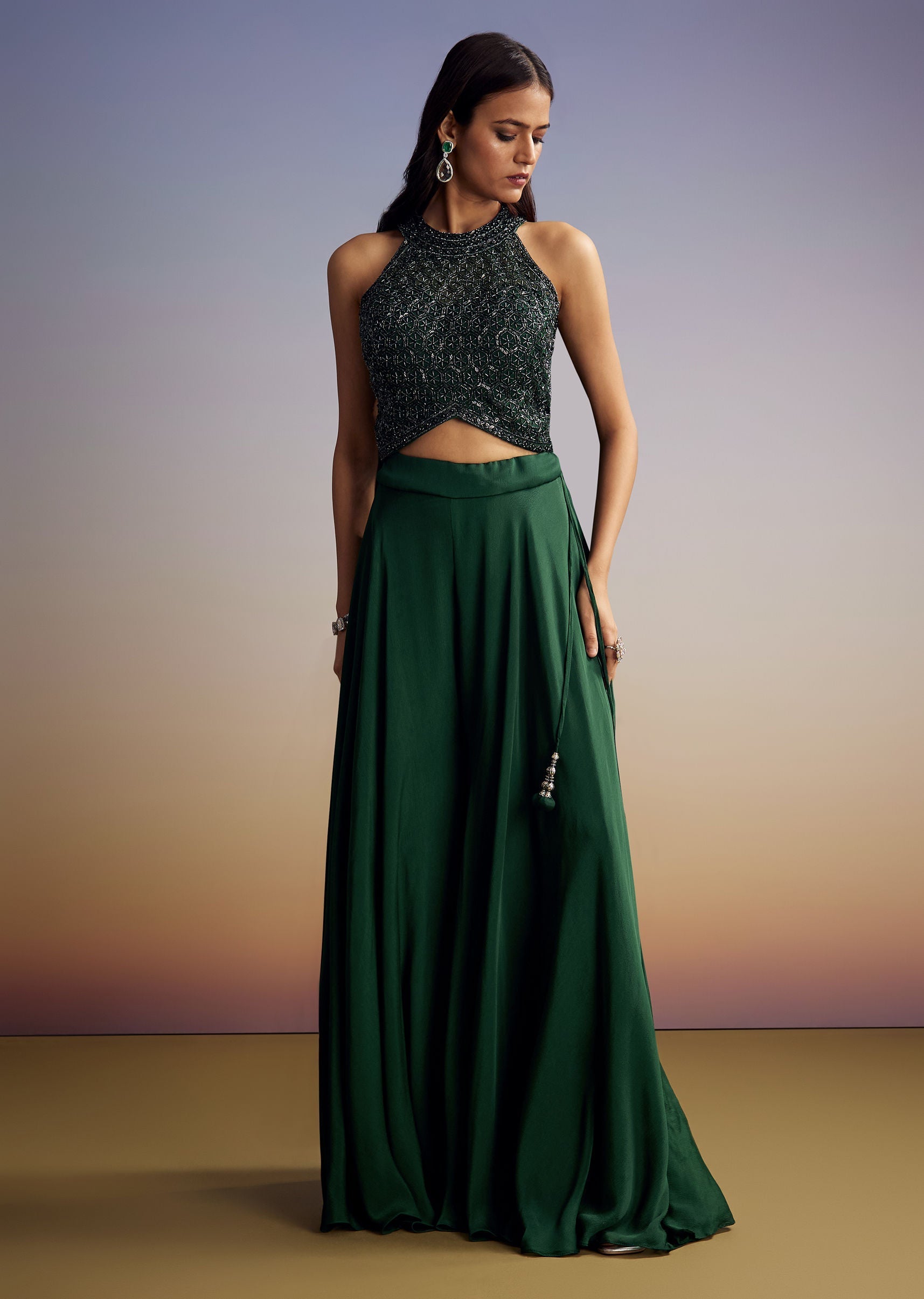 green-chinon-crop-top-set-with-sequins-work-and-dupatta-sg319690-1_8e28bb93-599d-4667-926e-b7ed54000f70.jpg