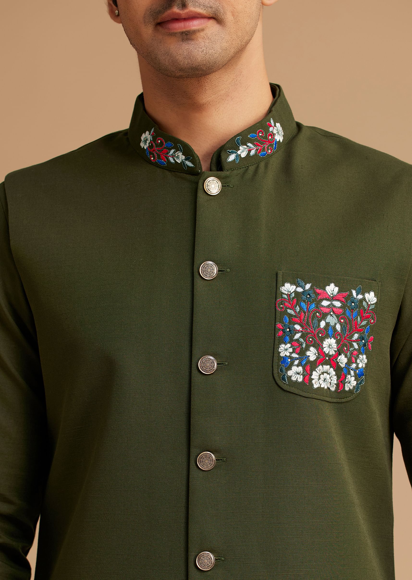 green-cotton-kurta-set-with-embroidered-pocket-and-collar-sg271245-2_8dbdcdc8-a700-4f47-8558-90c5f914810f.jpg
