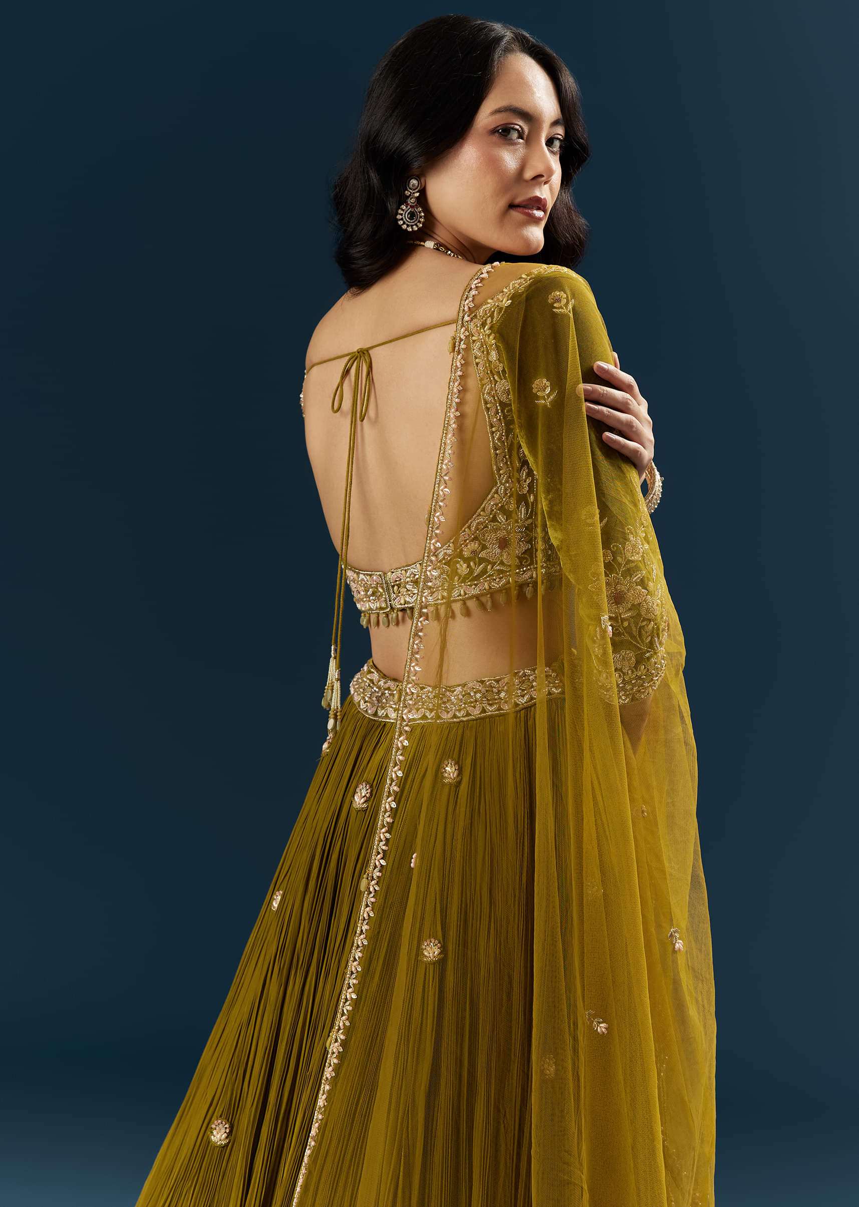 green-crepe-bridal-lehenga-with-cutdana-embroidery-sg339249-6.jpg