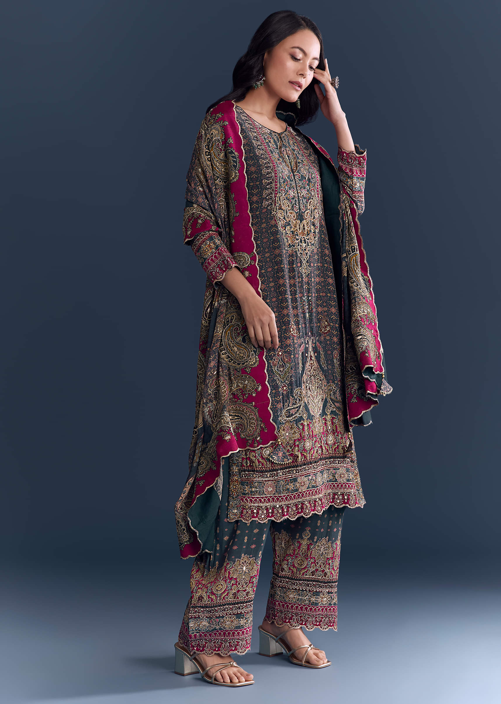 green-crepe-kurta-set-fresh-with-indie-print-and-zari-work-sg345163-1.jpg