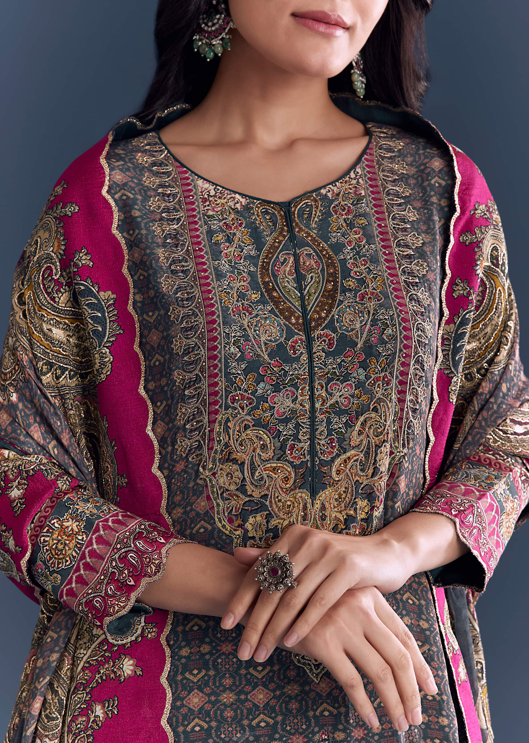 green-crepe-kurta-set-fresh-with-indie-print-and-zari-work-sg345163-2.jpg