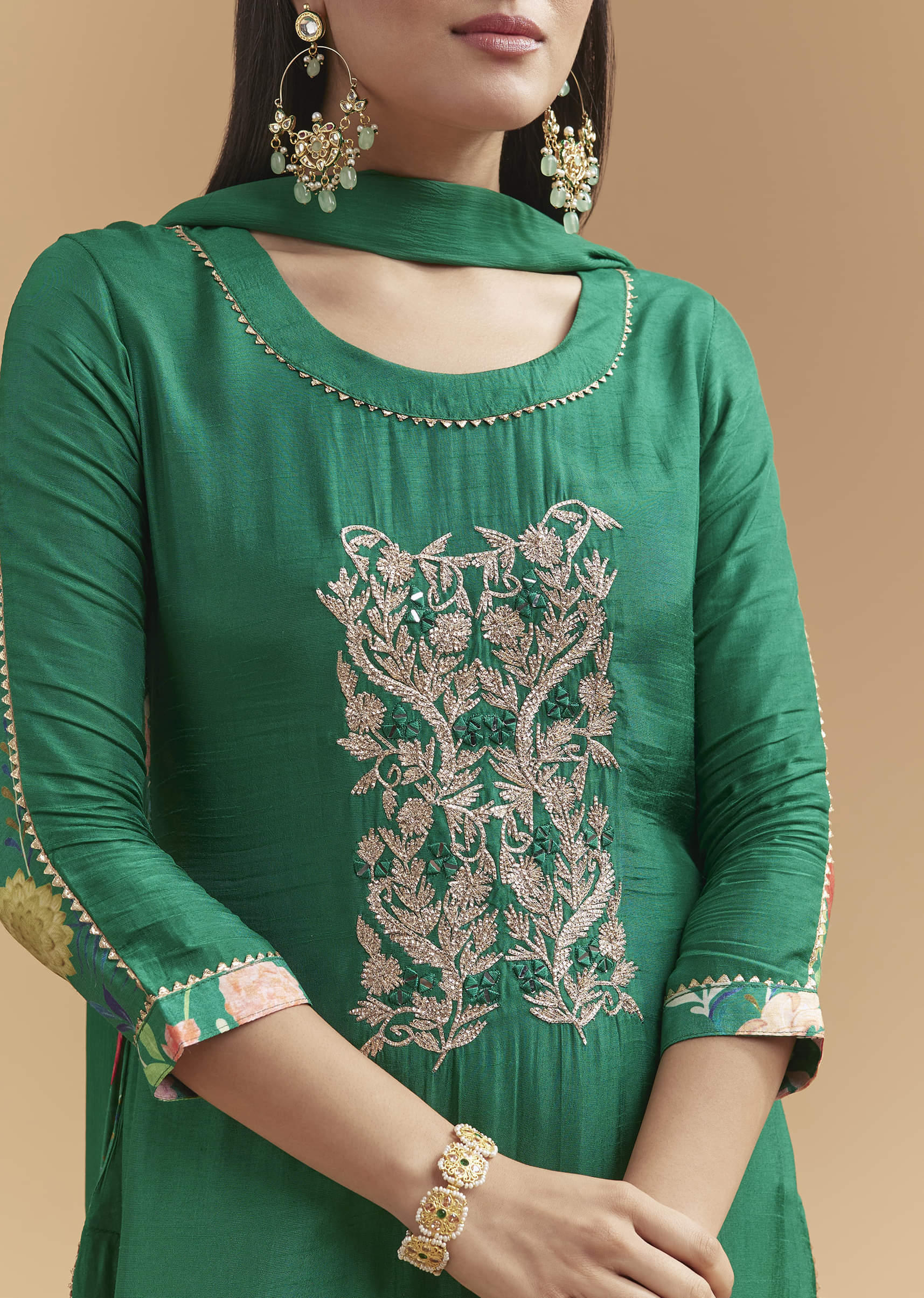 green-dola-silk-kurta-set-with-gota-work-and-floral-print-sg344755-2.jpg