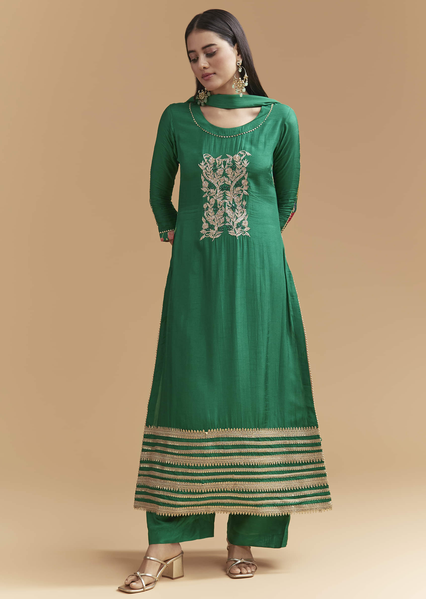 green-dola-silk-kurta-set-with-gota-work-and-floral-print-sg344755-3.jpg