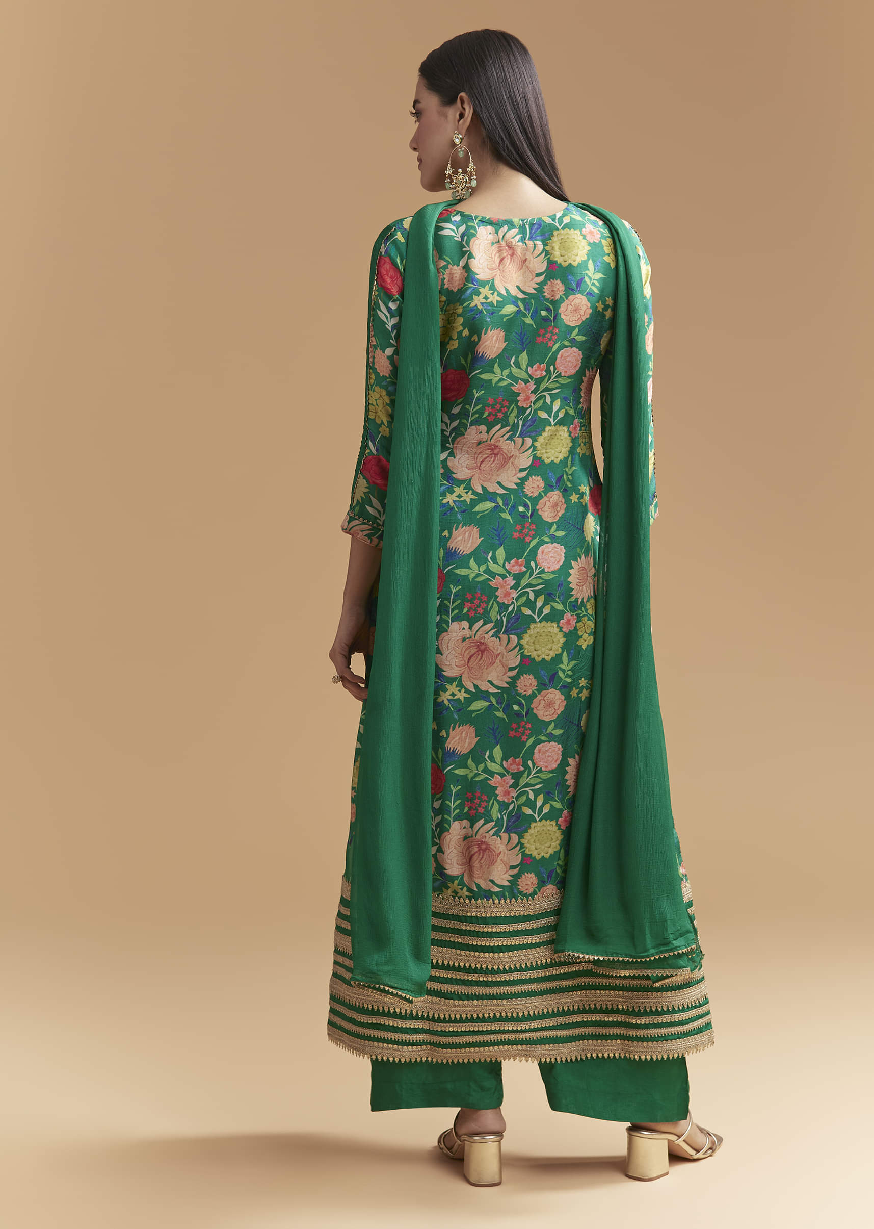 green-dola-silk-kurta-set-with-gota-work-and-floral-print-sg344755-5.jpg