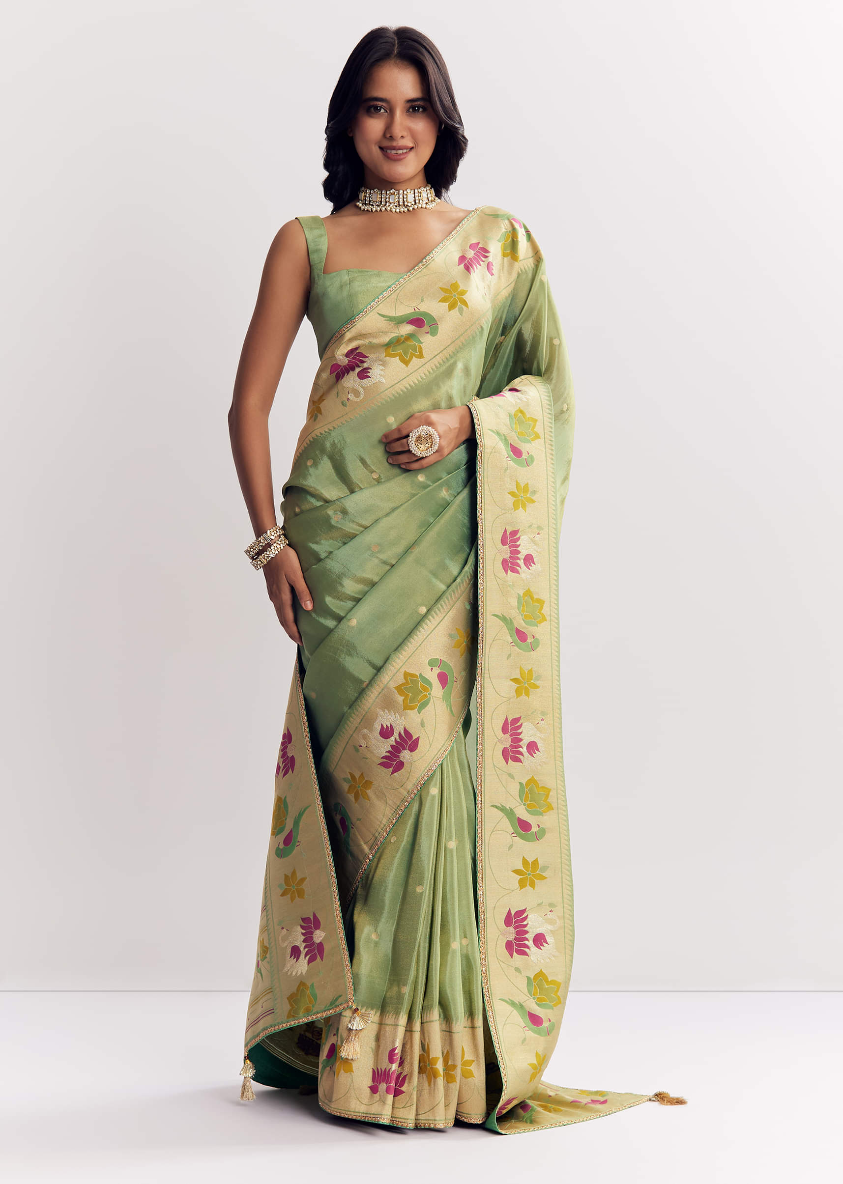 green-dola-silk-paithani-saree-with-dollar-butti-and-multicolor-motif-sg291232-5_2eebd92f-6ad1-486e-b753-8eb888219c8f.jpg