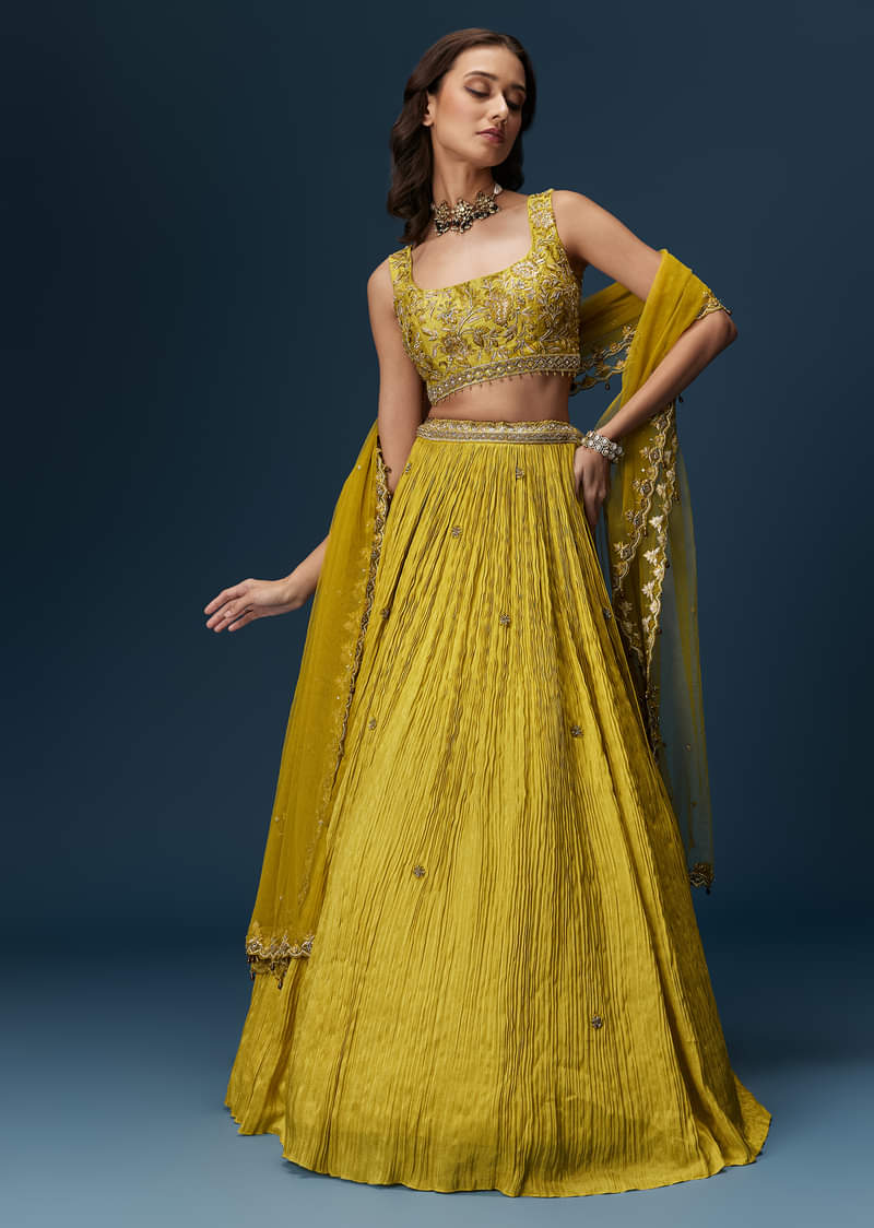 green-embroidered-bridesmaid-lehenga-with-dupatta-sg336795-4_b9999545-9e30-4d33-9a26-dbfce5a91f33.jpg