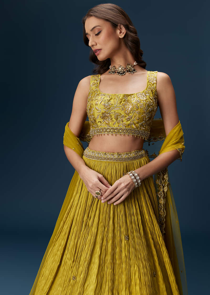 green-embroidered-bridesmaid-lehenga-with-dupatta-sg336795-5_1dc59031-3a76-4bae-8bef-27d619cf49c1.jpg