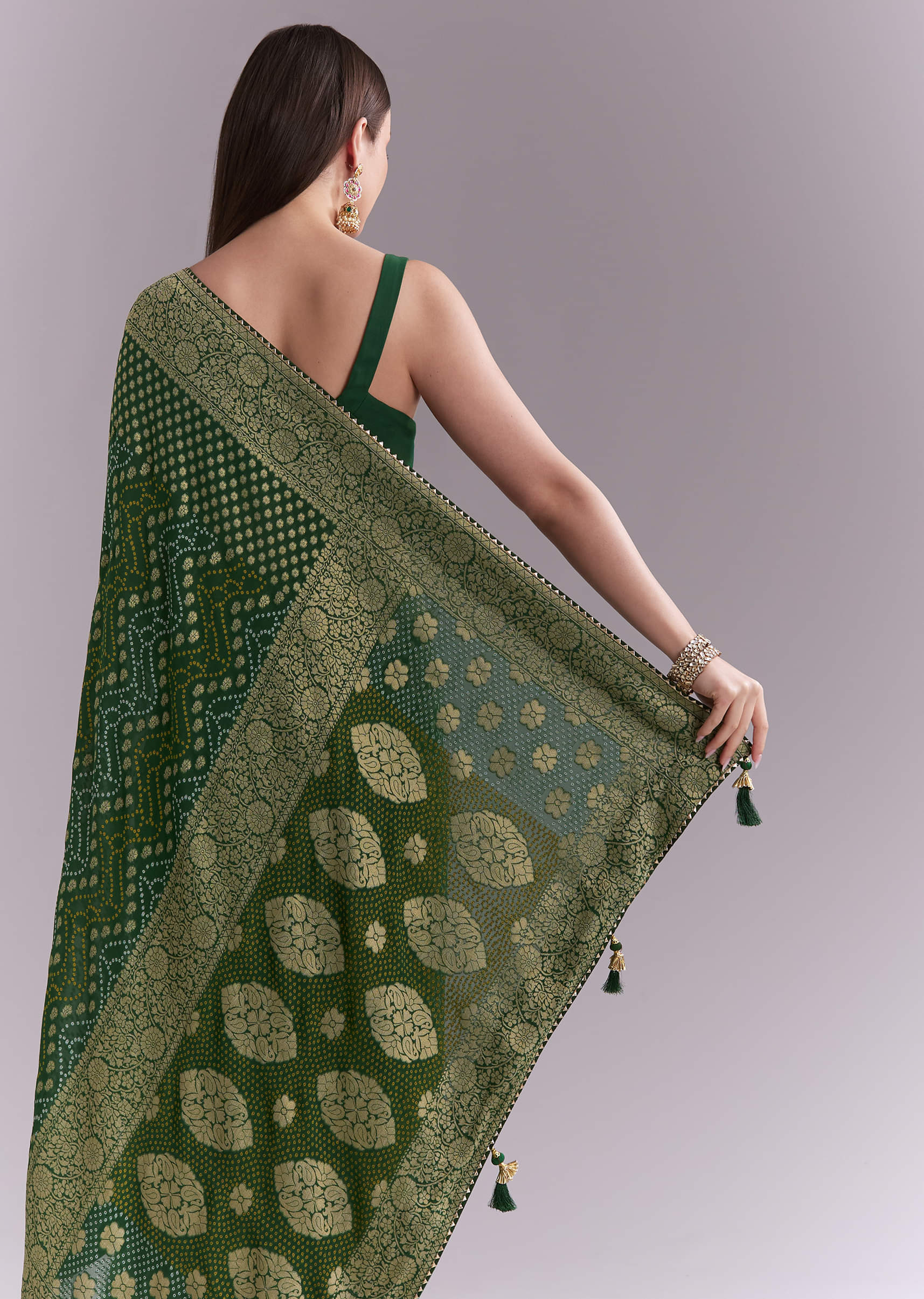 green-georgette-bandhani-saree-with-butti-and-floral-border-sg351923-6.jpg