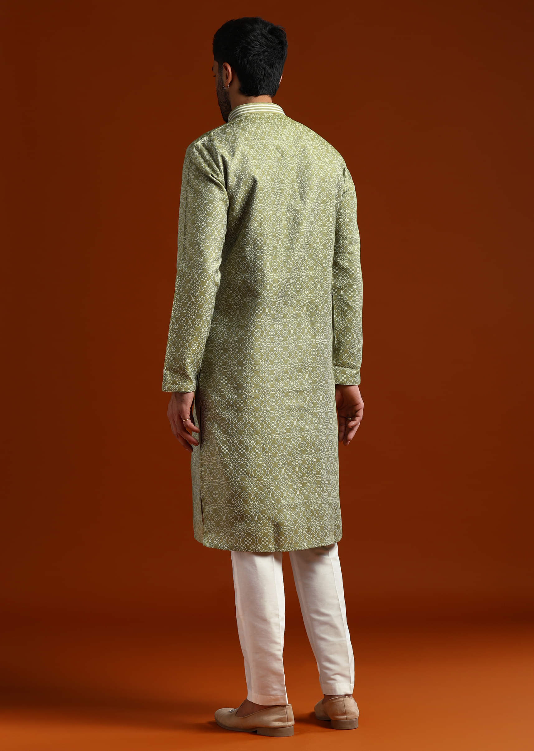 green-jacquard-kurta-set-for-men-with-subtle-print-sg322388-5.jpg