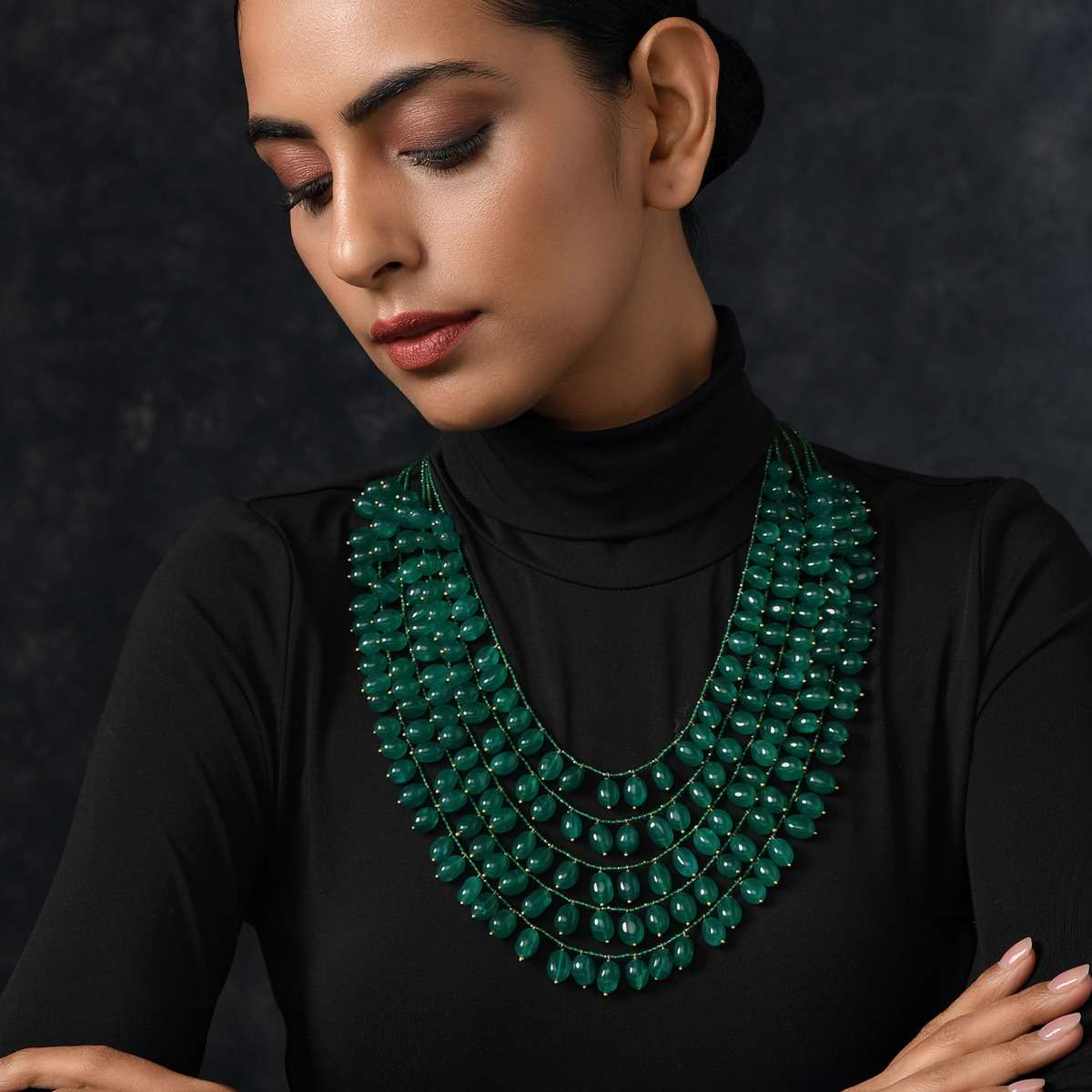 green-multilayered-necklace-adorned-with-jade-stone-beads-by-paisley-pop-jk001ppsan40013y-sg65143_3_74b73e77-128e-4280-aac3-83c516e621c5.jpg