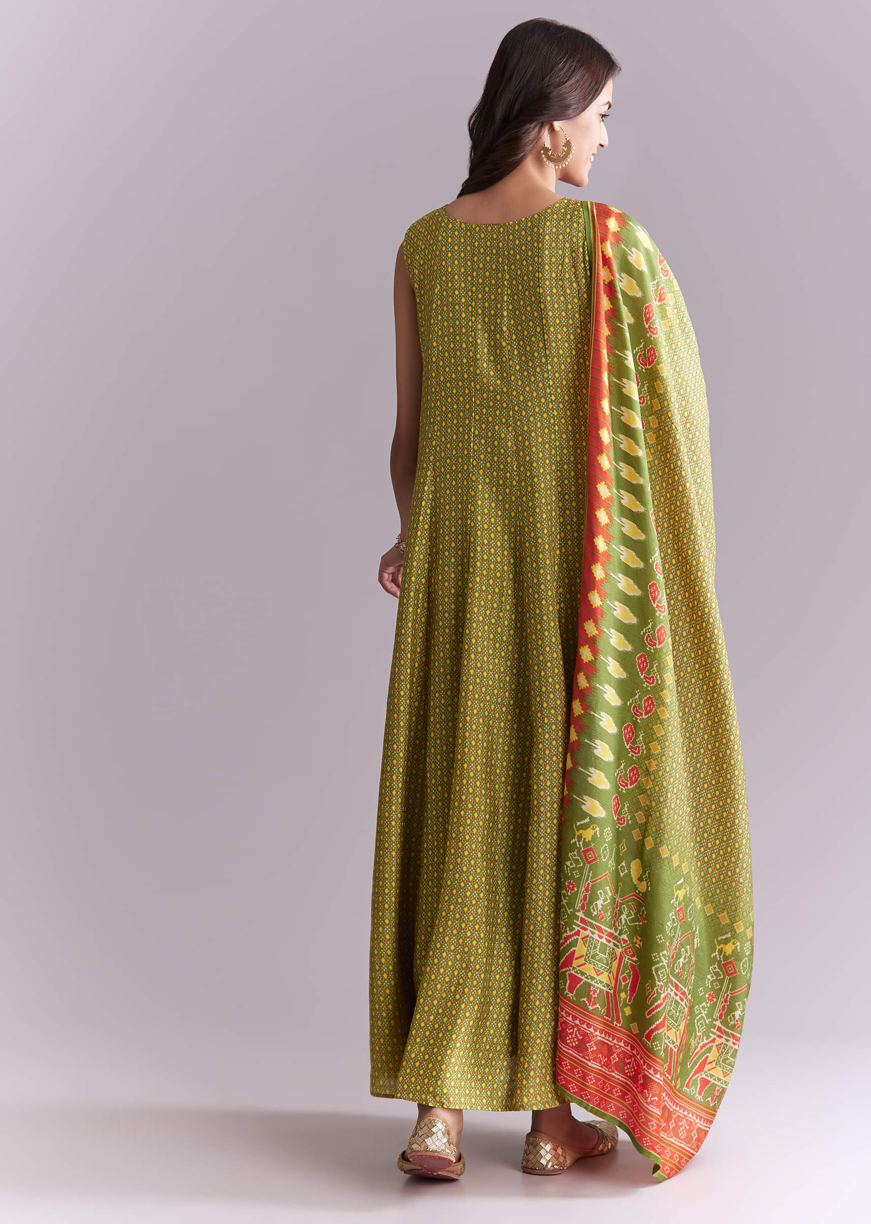 green-muslin-anarkali-suit-with-patola-style-print-sg354881-5.jpg