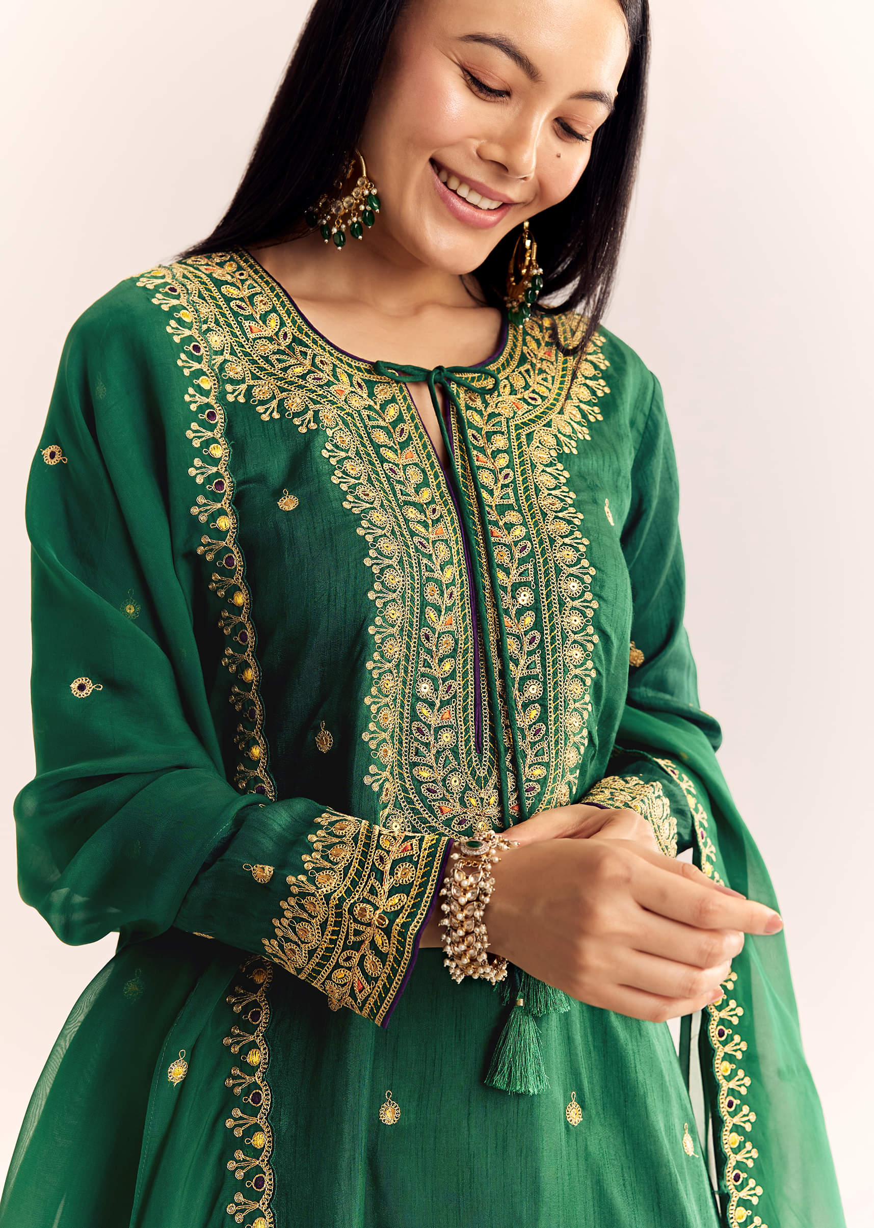 green-organza-kurta-sharara-suit-with-zari-butti-work-sg316656-3.jpg