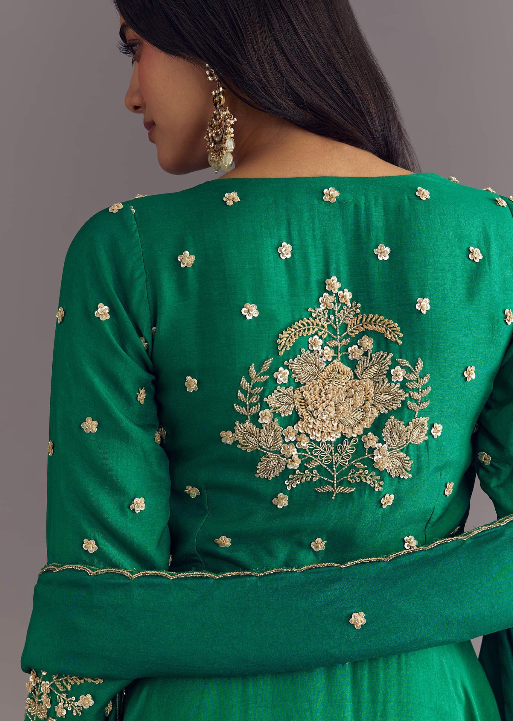 green-russian-silk-front-slit-kurta-dupatta-set-with-beaded-embroidery-sg312782-4_a44b8823-62b2-4d46-879e-cdf91fae8247.jpg