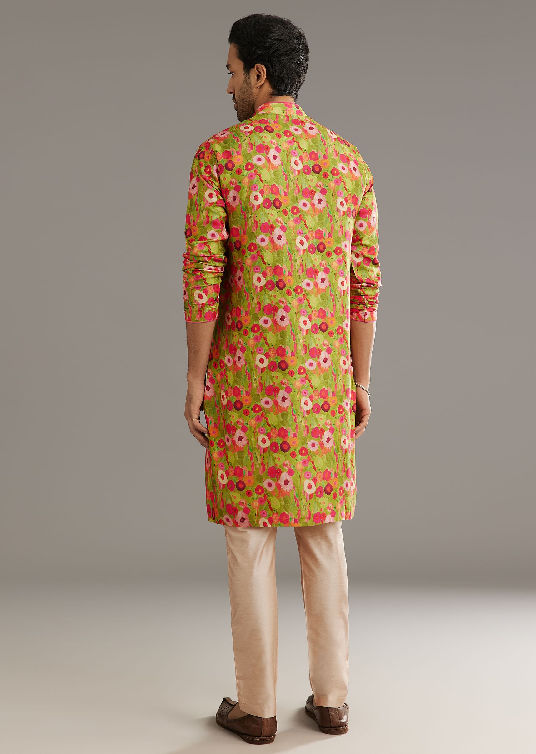 green-russian-silk-kurta-set-with-blossoming-prints-sg302429-5_c34233b9-fedc-4ecb-856a-92aefa5c7df4.jpg