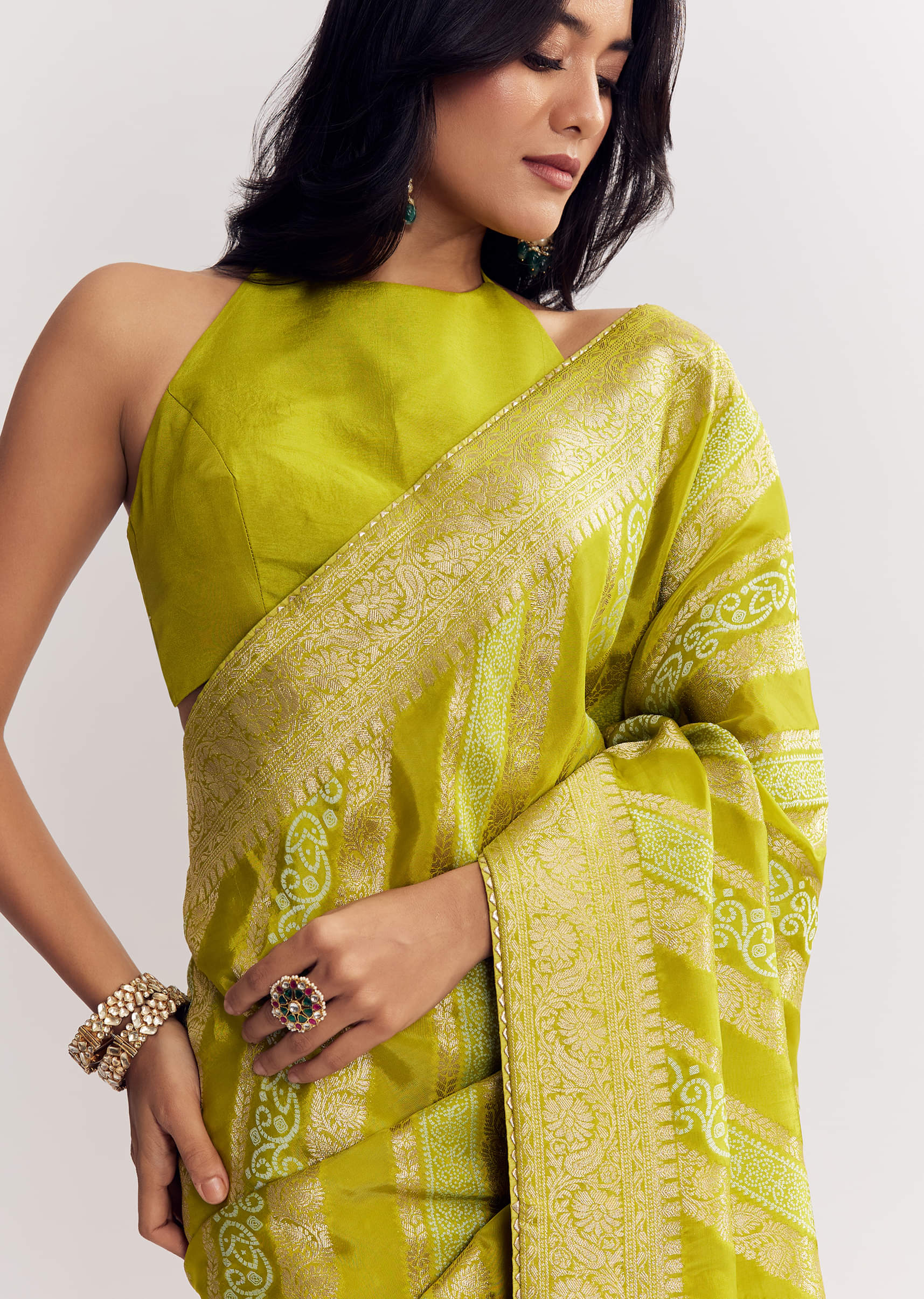 green-satin-saree-with-zari-vine-design-sg316250-3_699b61d7-6aeb-4d87-a124-c616f08e0d91.jpg