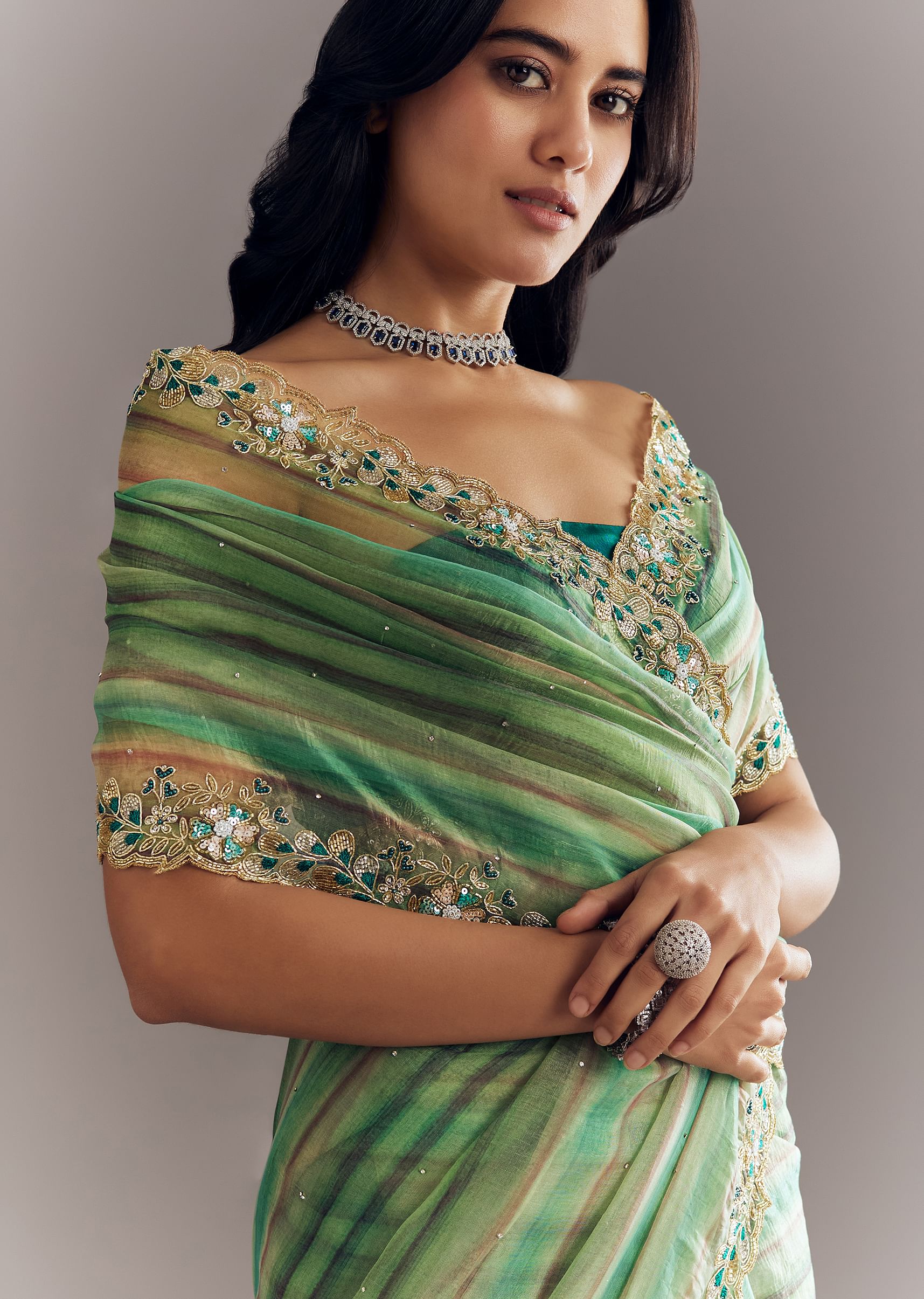 green-shaded-tissue-saree-with-cutdana-sequins-and-beads-embroidery-and-scallop-border-sg292890-5_a20cca27-ec57-400a-892c-9d50804fbaeb.jpg