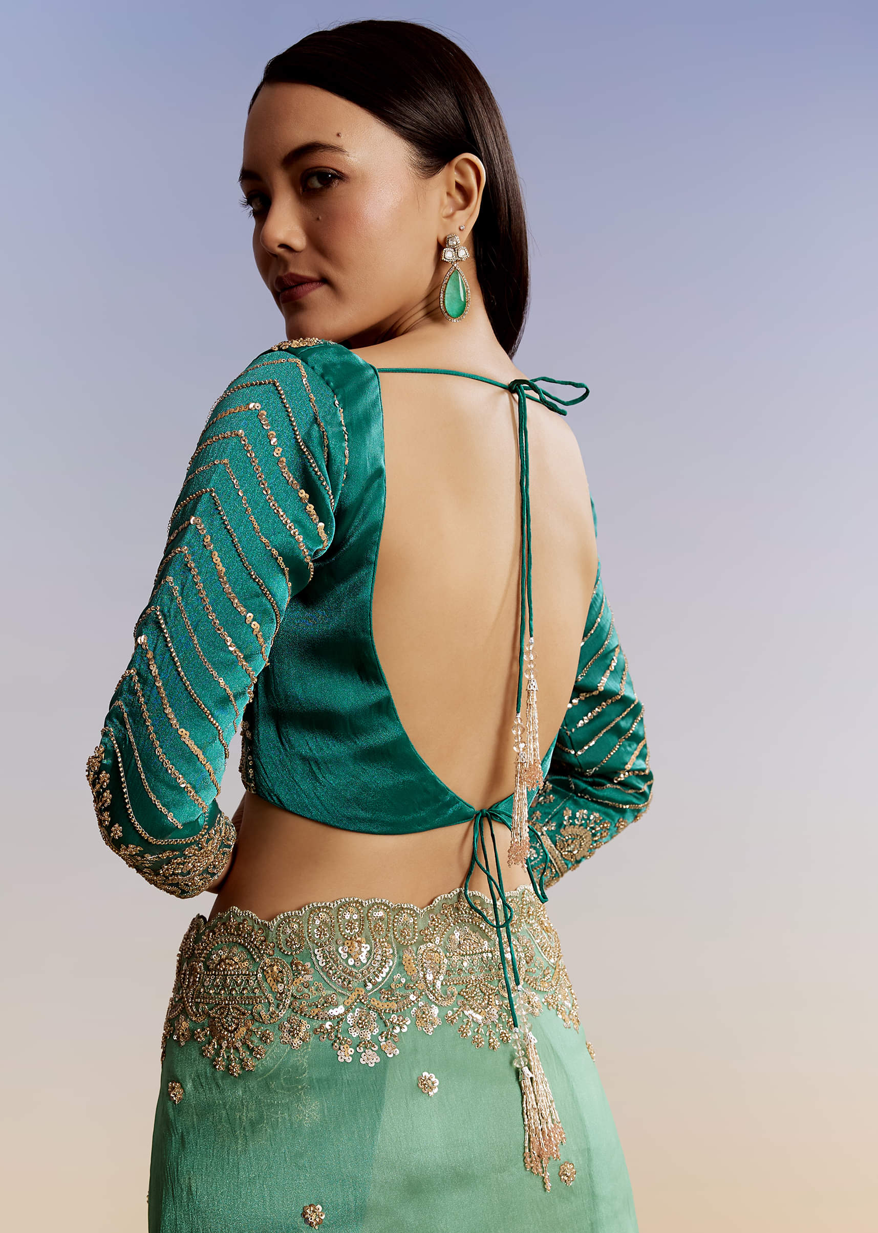 green-shaded-tissue-saree-with-floral-embroidery-and-sequins-blouse-sg319892-8_a3519288-92cb-4924-8af1-eff3a0249e30.jpg