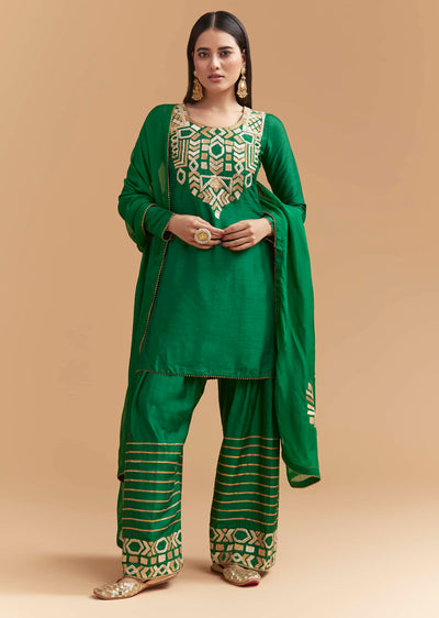 green-silk-kurta-set-with-gota-work-sg346974-1.jpg