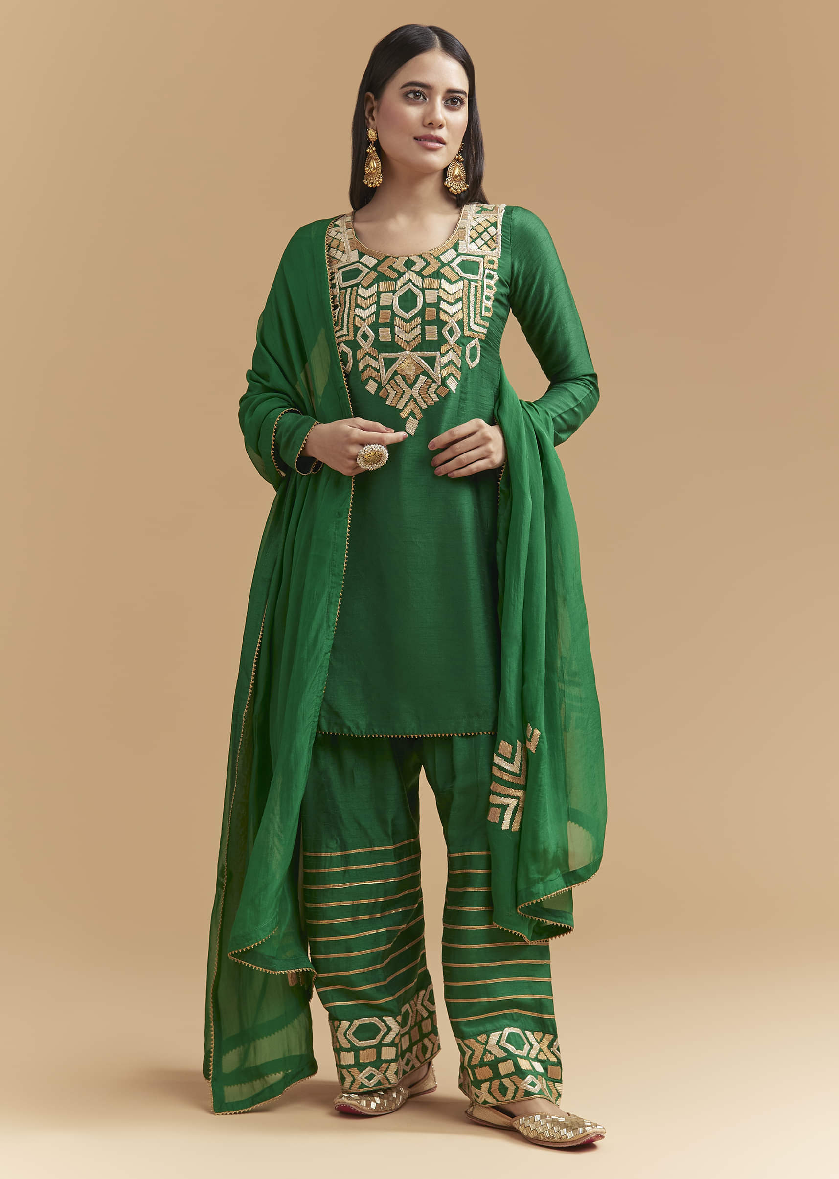 green-silk-kurta-set-with-gota-work-sg346974-3.jpg