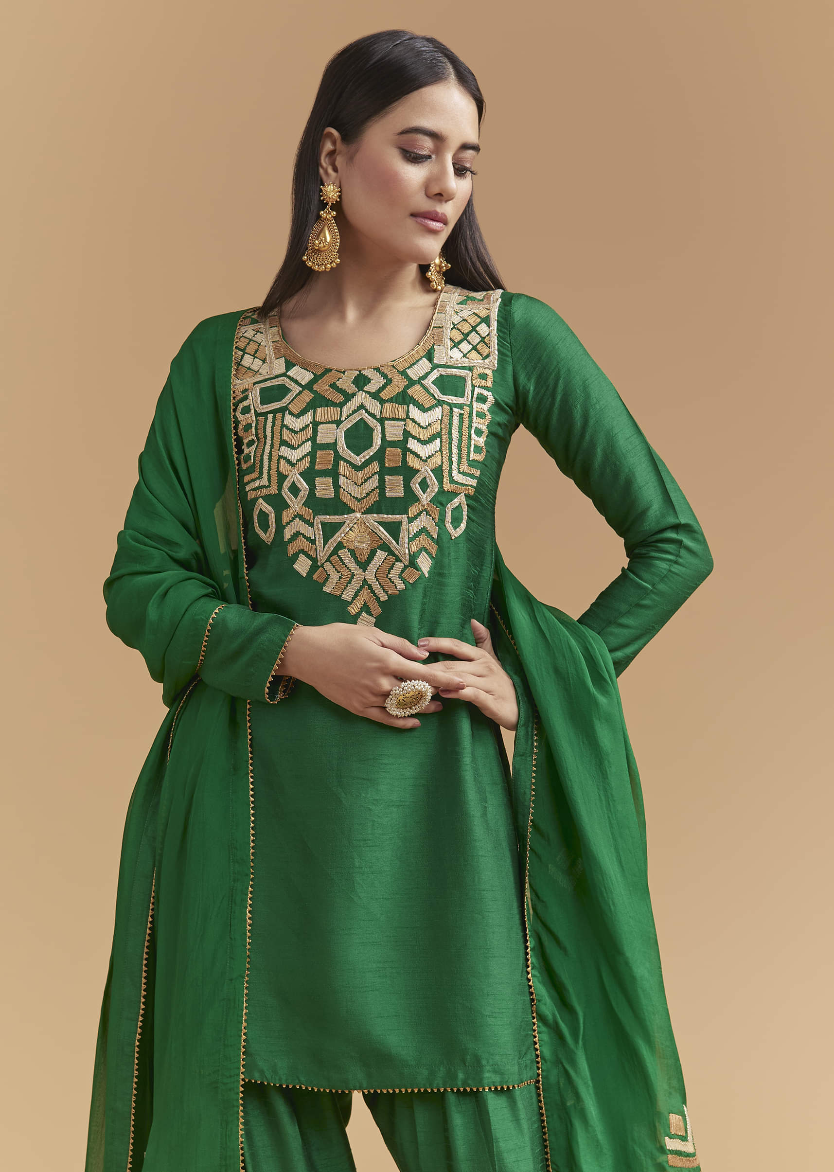 green-silk-kurta-set-with-gota-work-sg346974-4.jpg