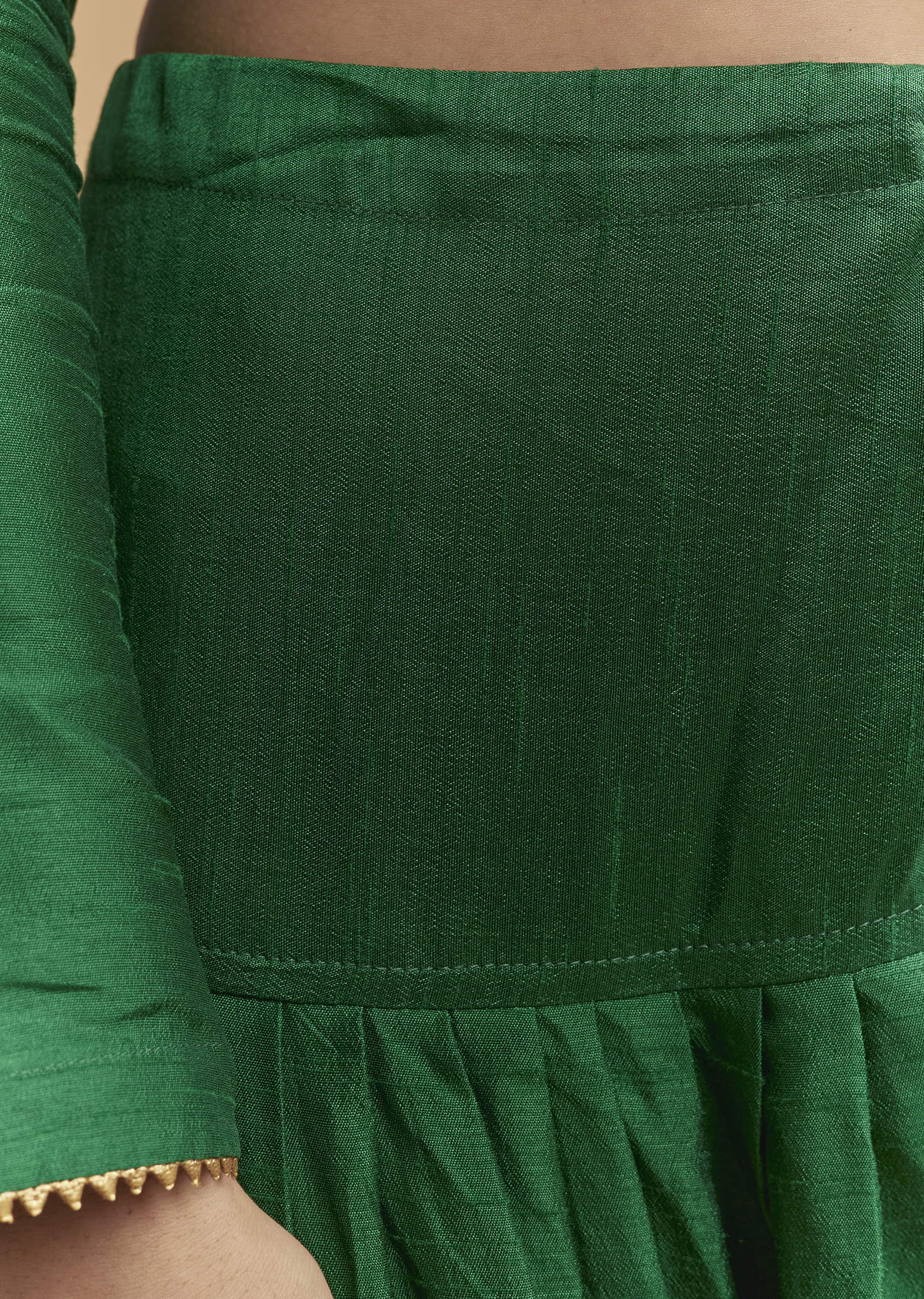 green-silk-kurta-set-with-gota-work-sg346974-6.jpg
