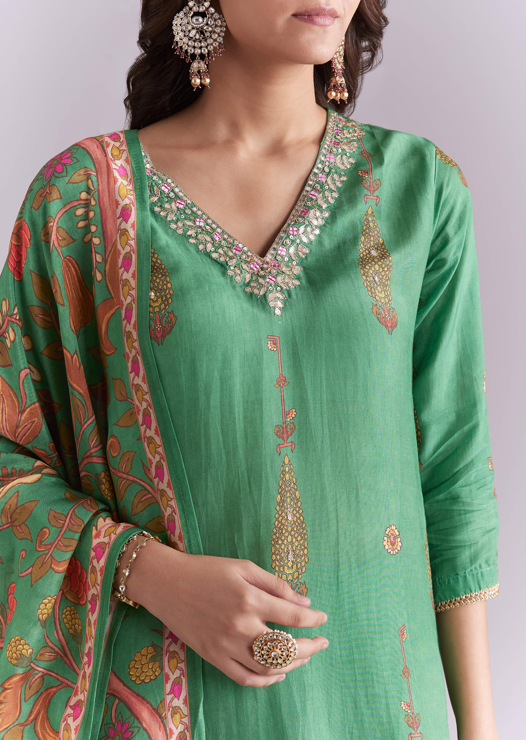 green-silk-kurta-set-with-indie-print-and-gota-work-sg357474-2.jpg