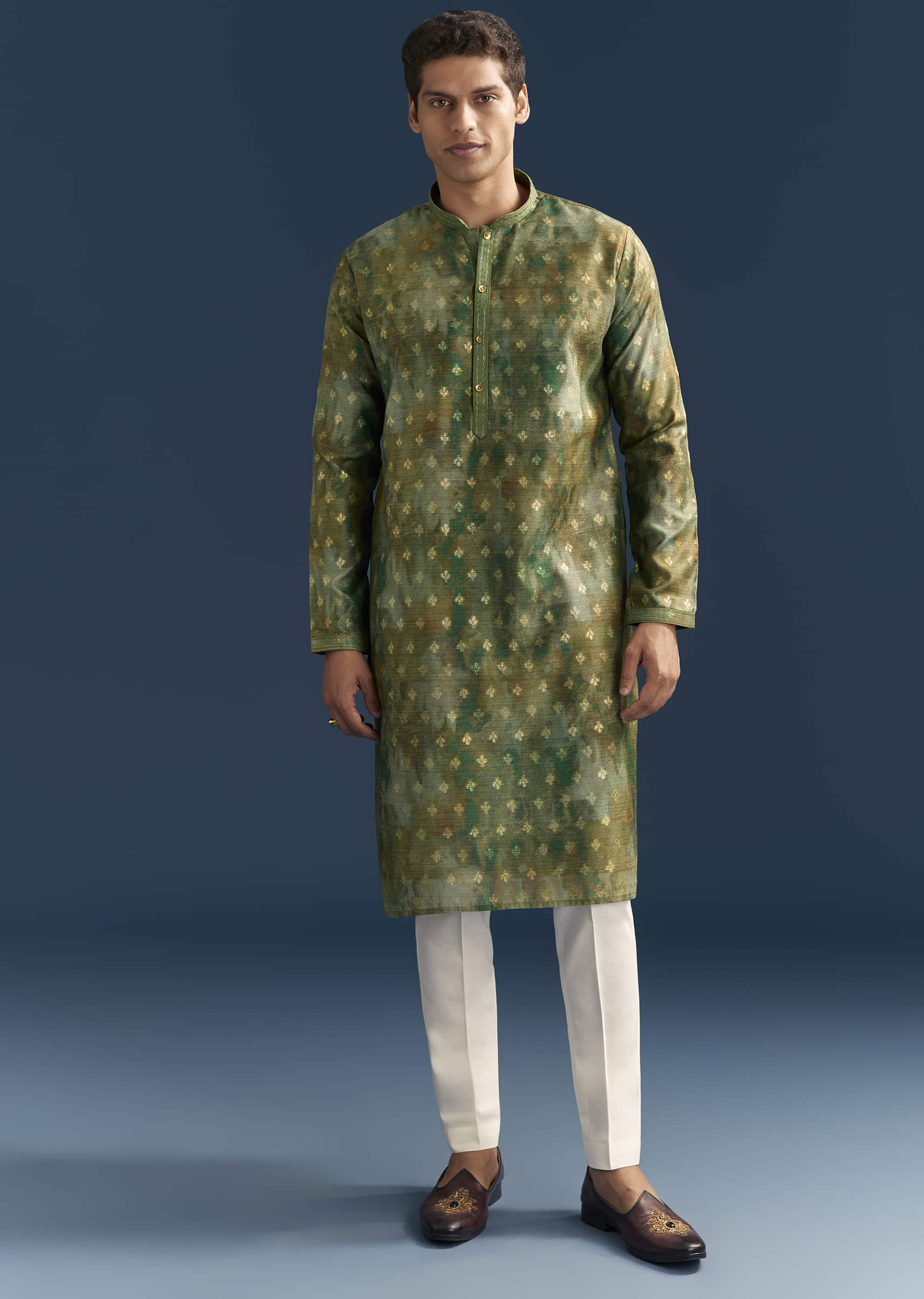 green-silk-printed-kurta-set-for-men-with-foil-butti-work-sg330046-1.jpg