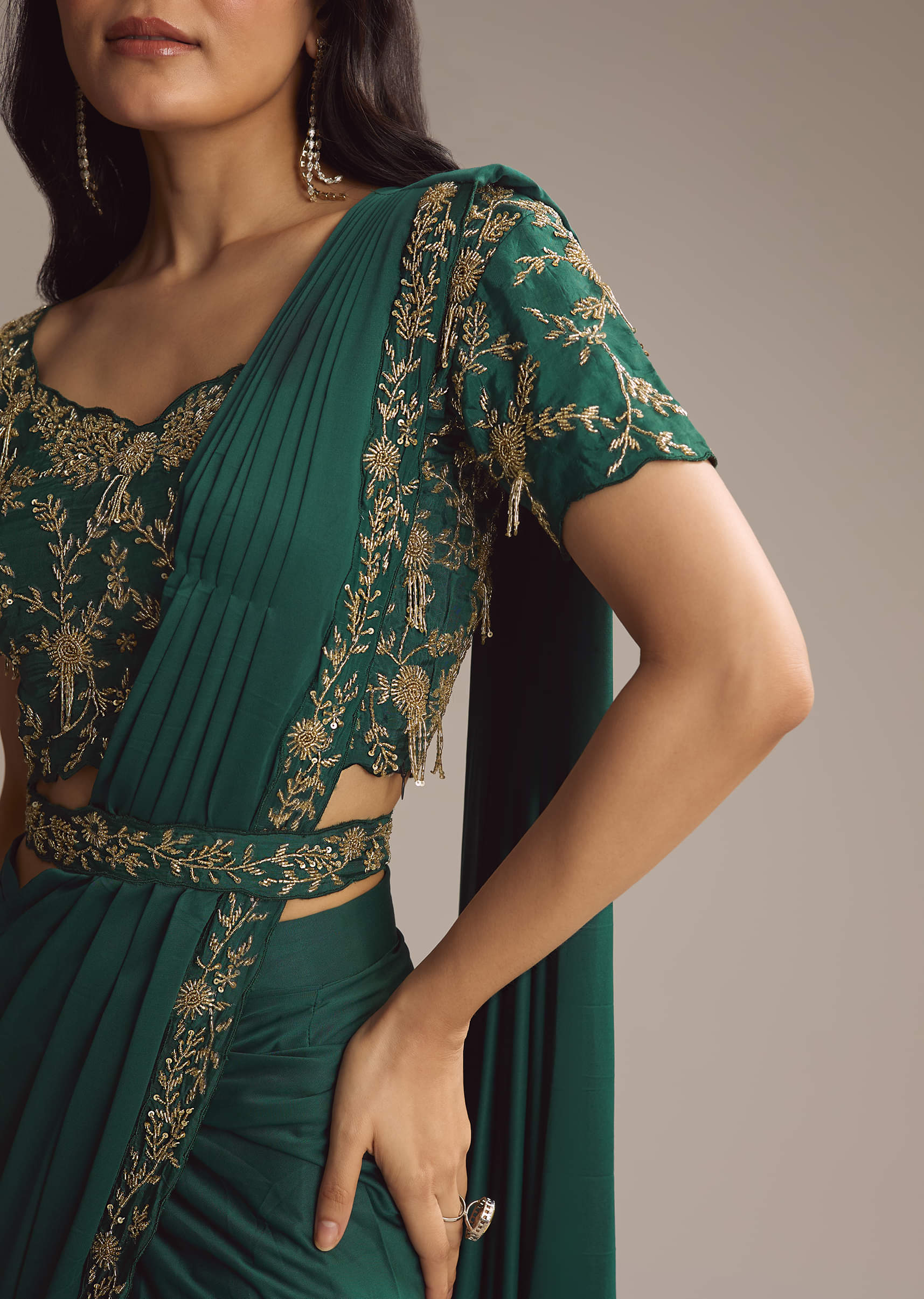 green-silk-ready-pleated-saree-with-cutdana-work-sg318792-2.jpg