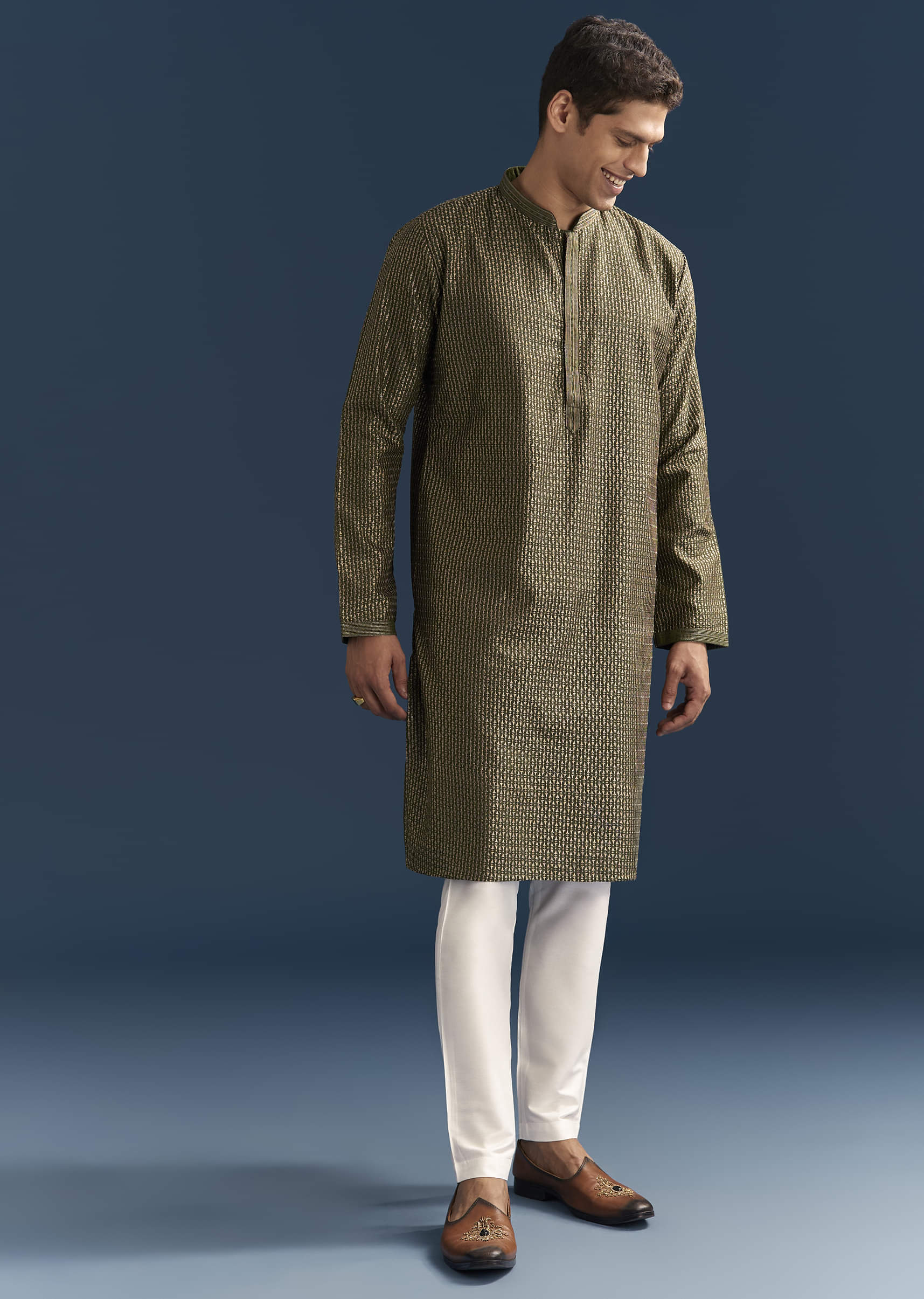 green-silk-textured-kurta-set-for-men-with-embroidery-sg330270-4.jpg