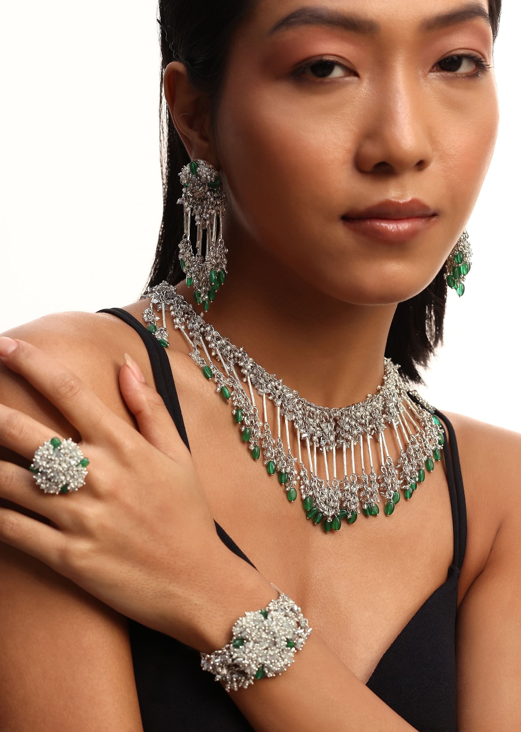 green_and_silver_handcrafted_necklace_set-sg260953_11_68865fc8-e778-48aa-8ac3-8addb429e59e.jpg