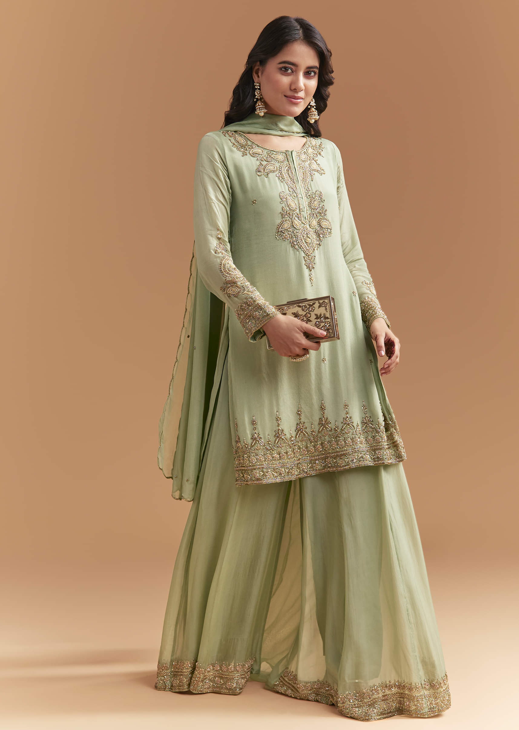 green_chinon_palazzo_suit_with_moti_and_cutdana-sg362837-6_3.jpg