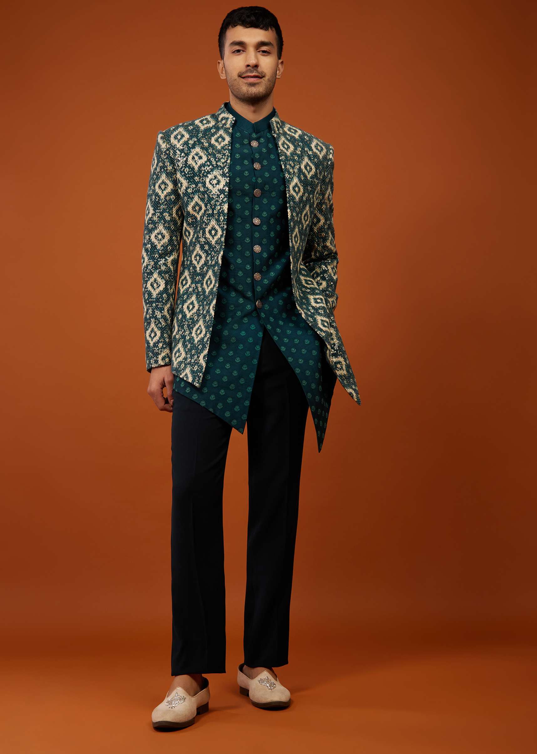 green_embroidered_indo-western_sherwani-sg136135_3.jpg