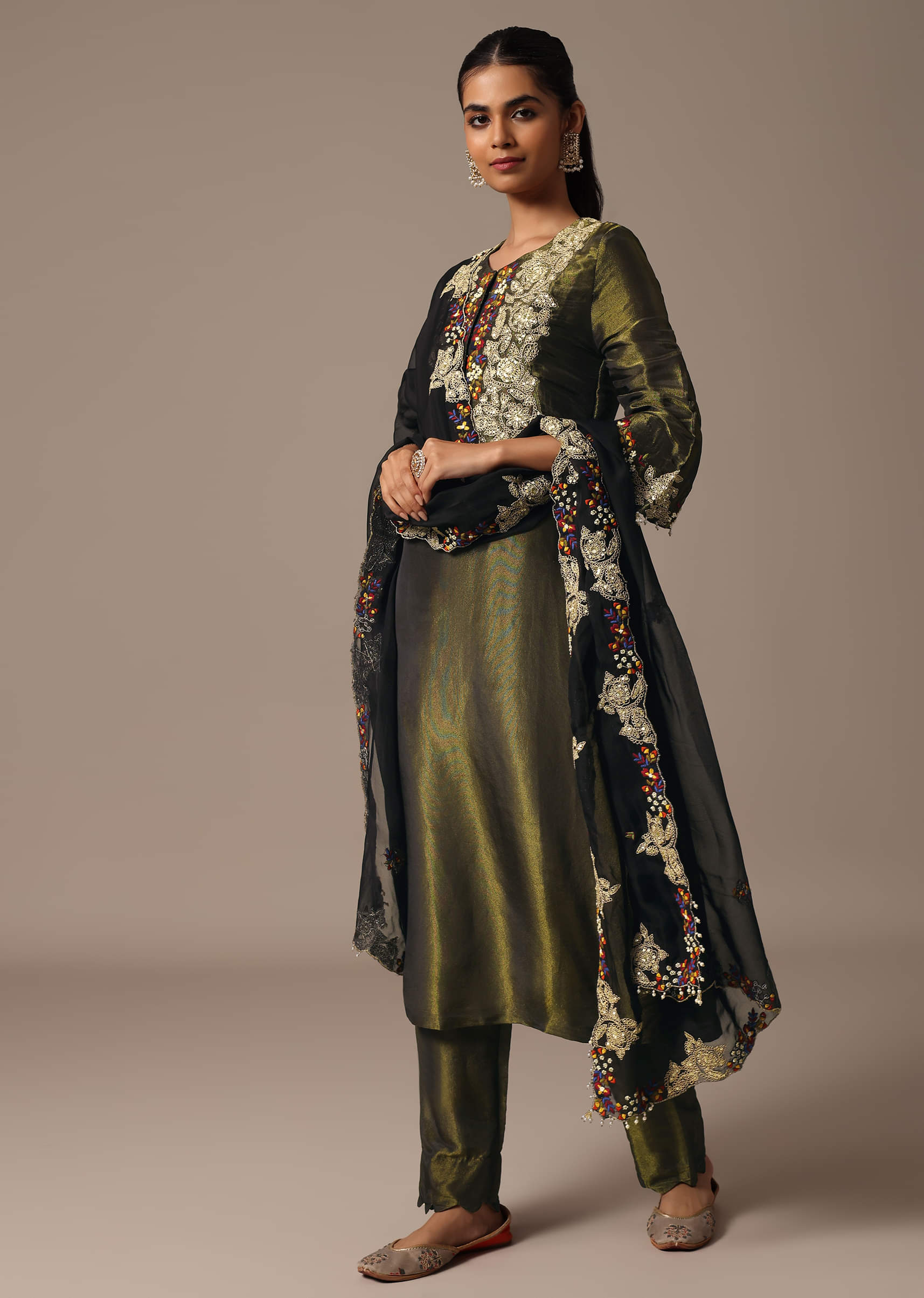 green_embroidered_kurta_pant_set_with_dupatta-sg240559_7_8a6ea789-7594-405b-aaad-e68414ef8476.jpg