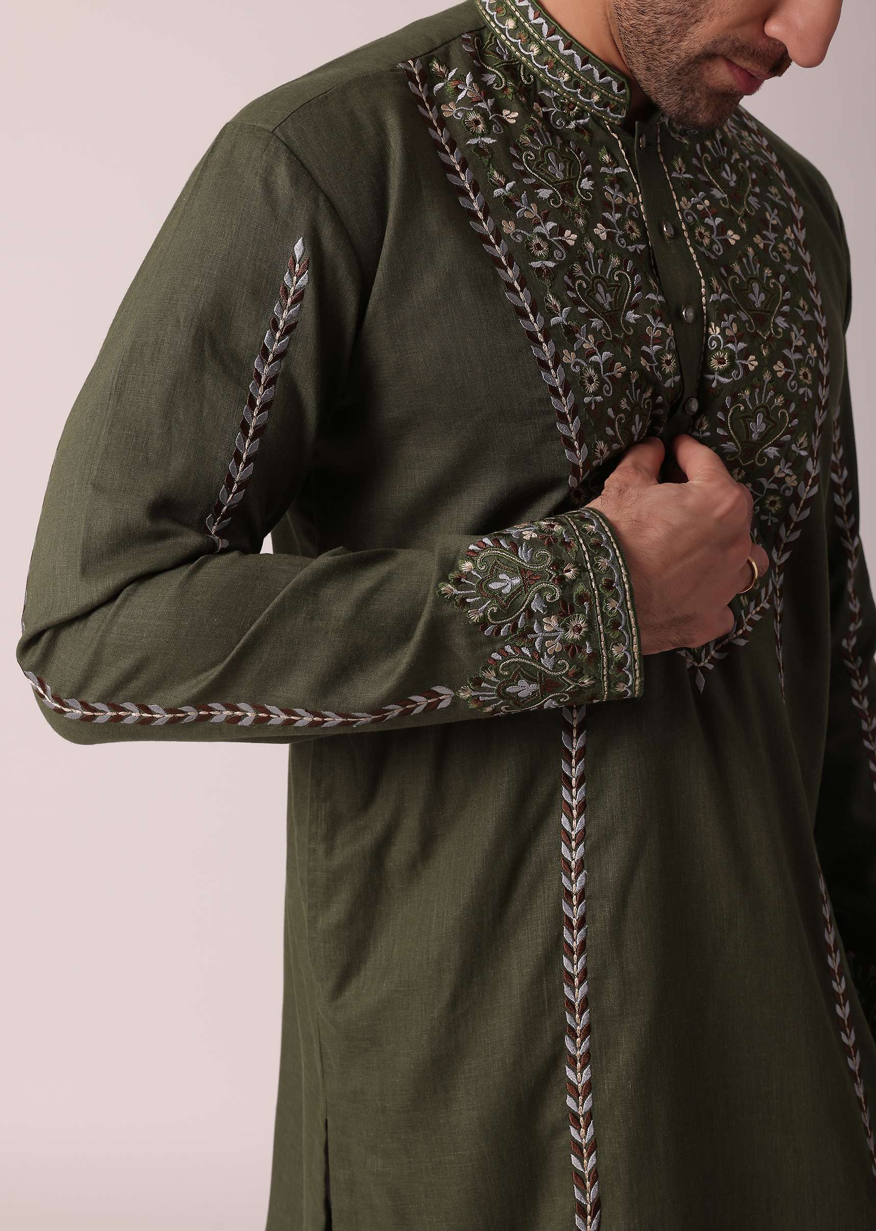 green_festive_linen_kurta_set_for_men-sg215200_3_33bf6c4c-7f34-41b5-8431-9b10f87eaf02.jpg