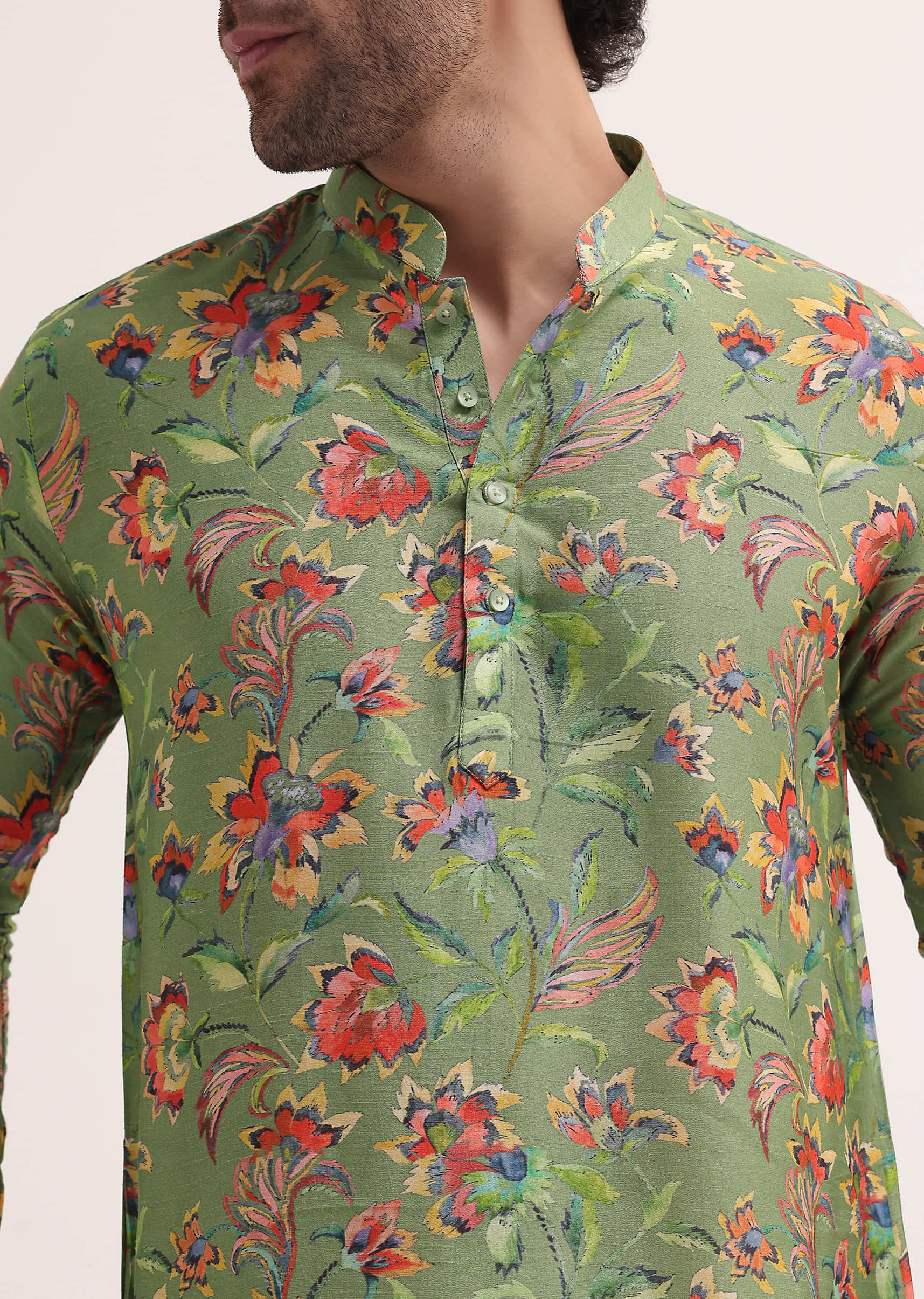 green_floral_printed_silk_short_kurta_set_for_men-sg229382_3_fdf513bb-d1b3-447f-b5f8-7393dc75f7b9.jpg