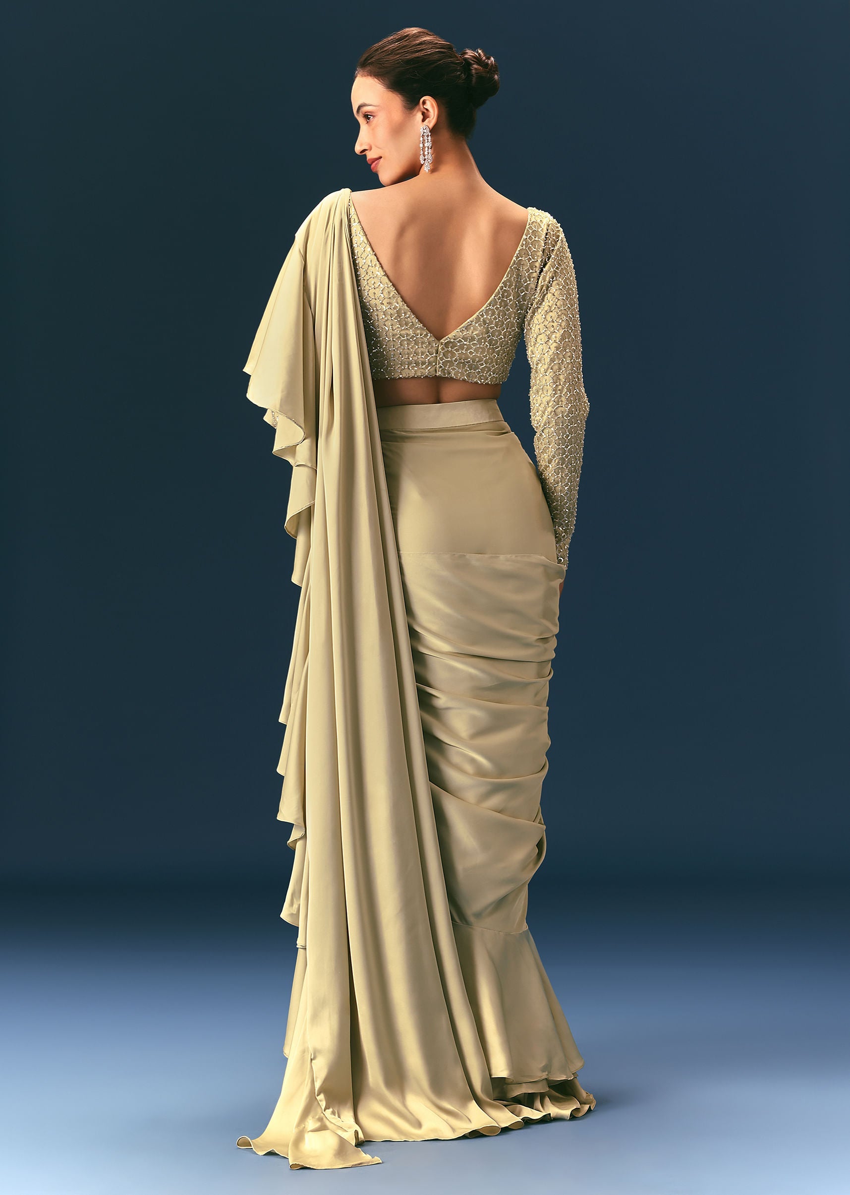 green_frill_draped_saree_with_embellished_blouse-sg278161_7_eaad32c7-407d-4c52-a0fa-b96d227ac765.jpg