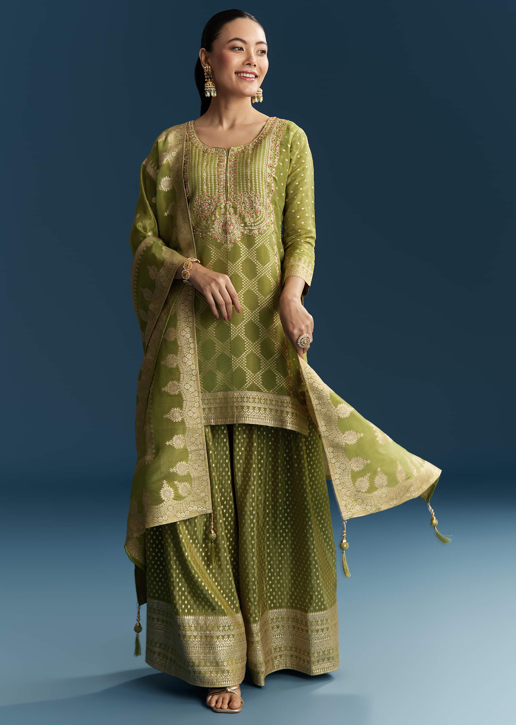 green_jacquard_palazzo_suit_with_banarasi_jacquard-sg343598-6_6.jpg