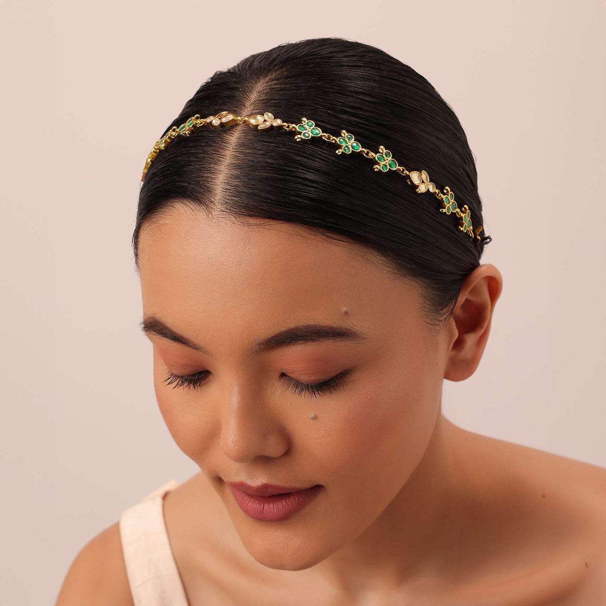green_kundan_headgear_with_studded_stones-sg166412_1_d249c025-e2e4-4dea-adec-d2266402586f.jpg