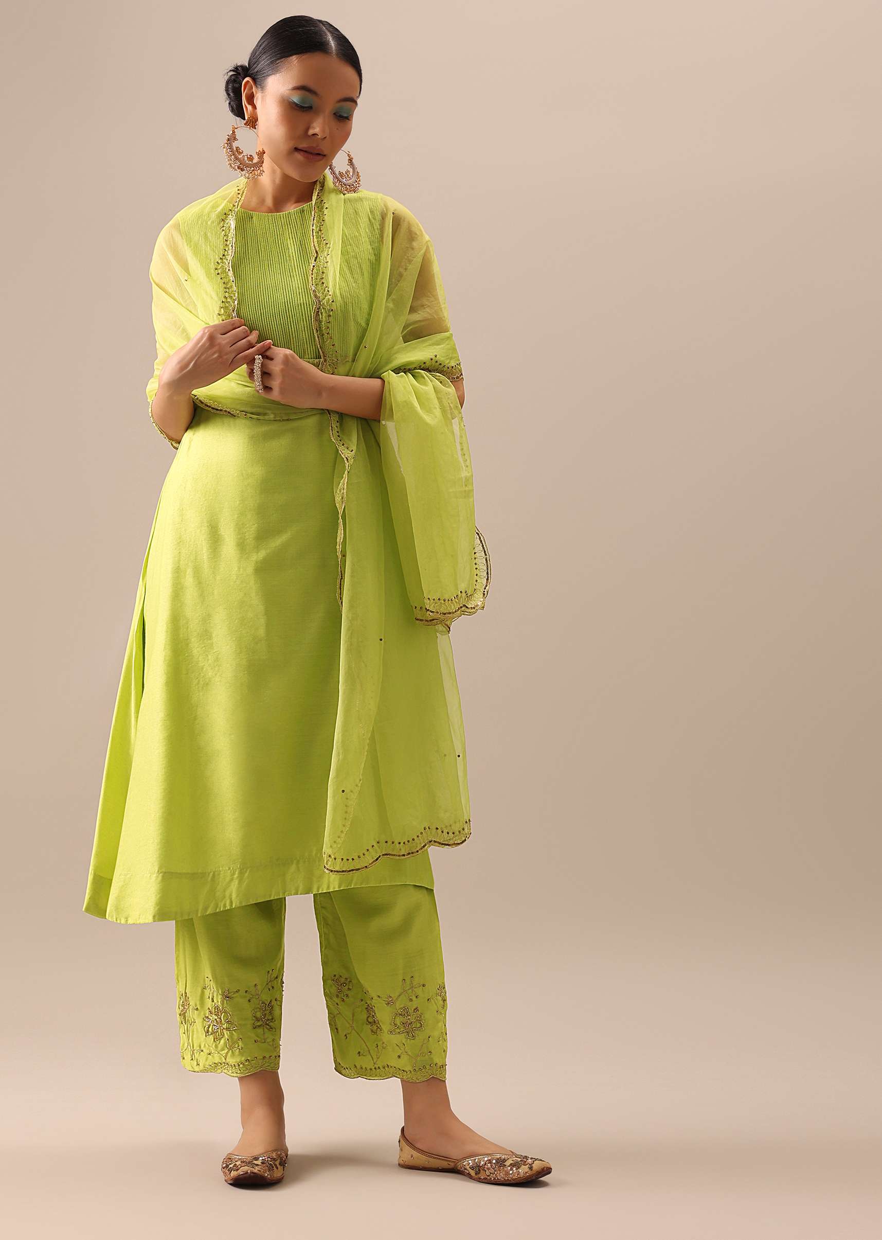green_pintuck_anarkali_set_with_organza_dupatta-sg175587_11_84c4c44b-975a-400d-b4cb-2528342e250d.jpg