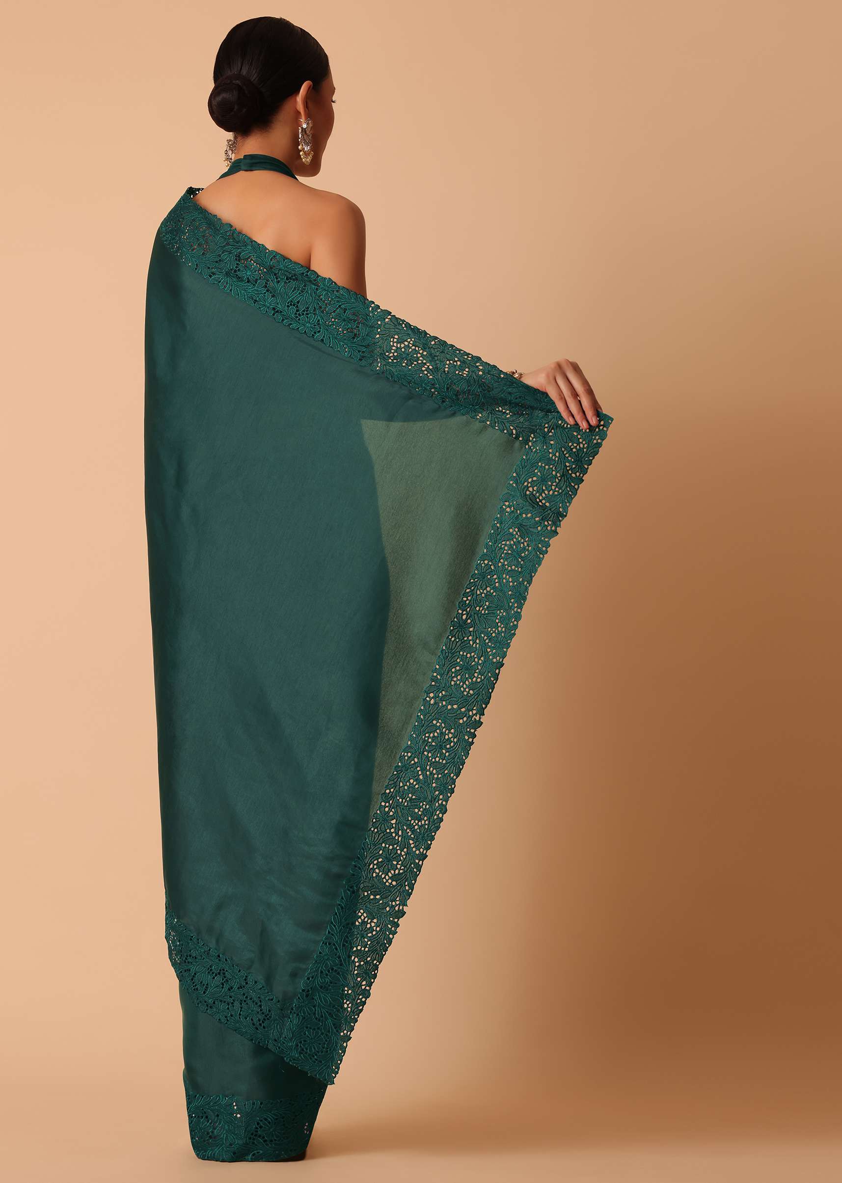 green_saree_in_organza_with_lace_border-sg183763_4_b5bb3407-23b4-4399-b6c1-985a1736ae92.jpg
