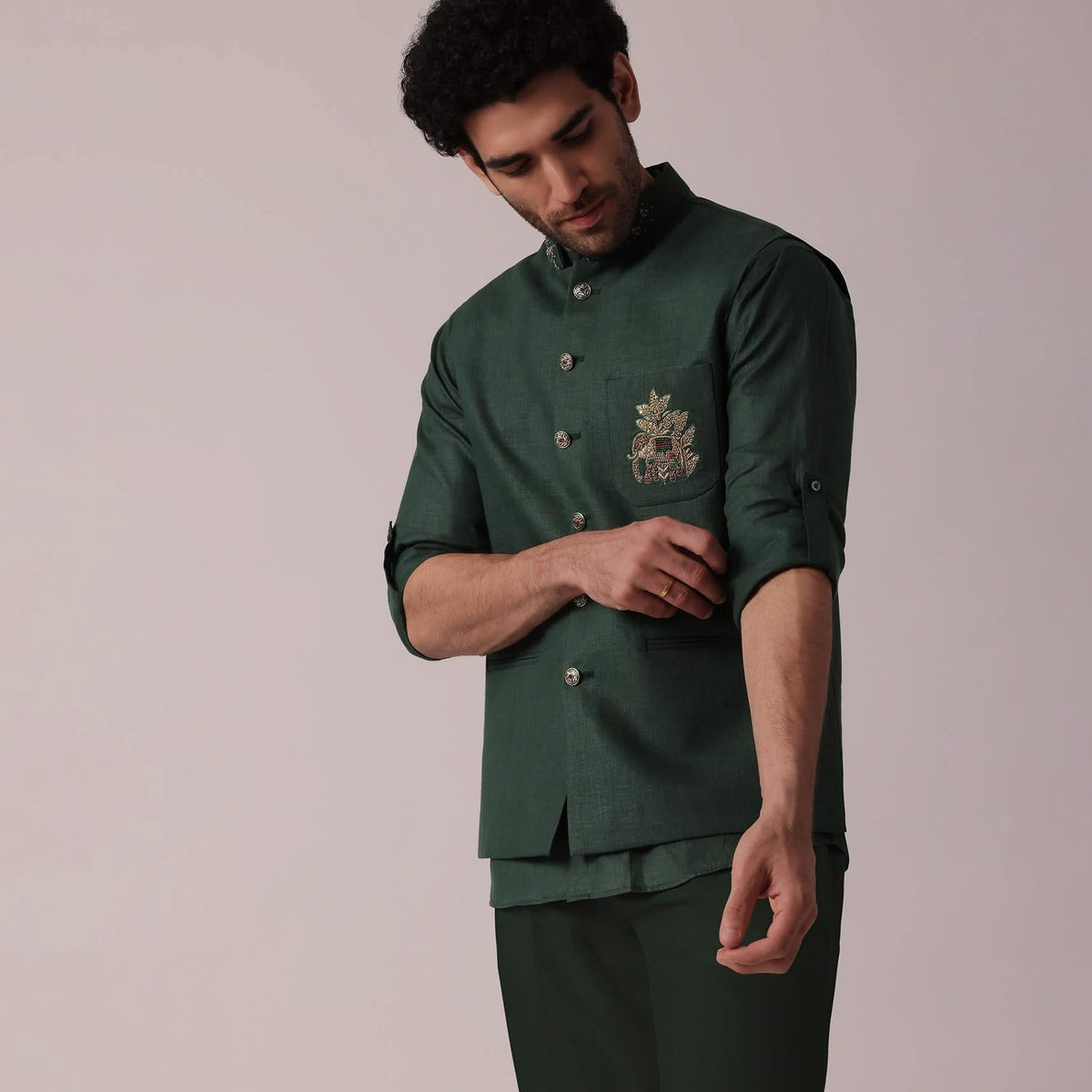 green_short_kurta_and_bandi_featuring_embroidery_detailing-sg214808_10_0d890383-3560-450e-a2ae-09204da56994.jpg
