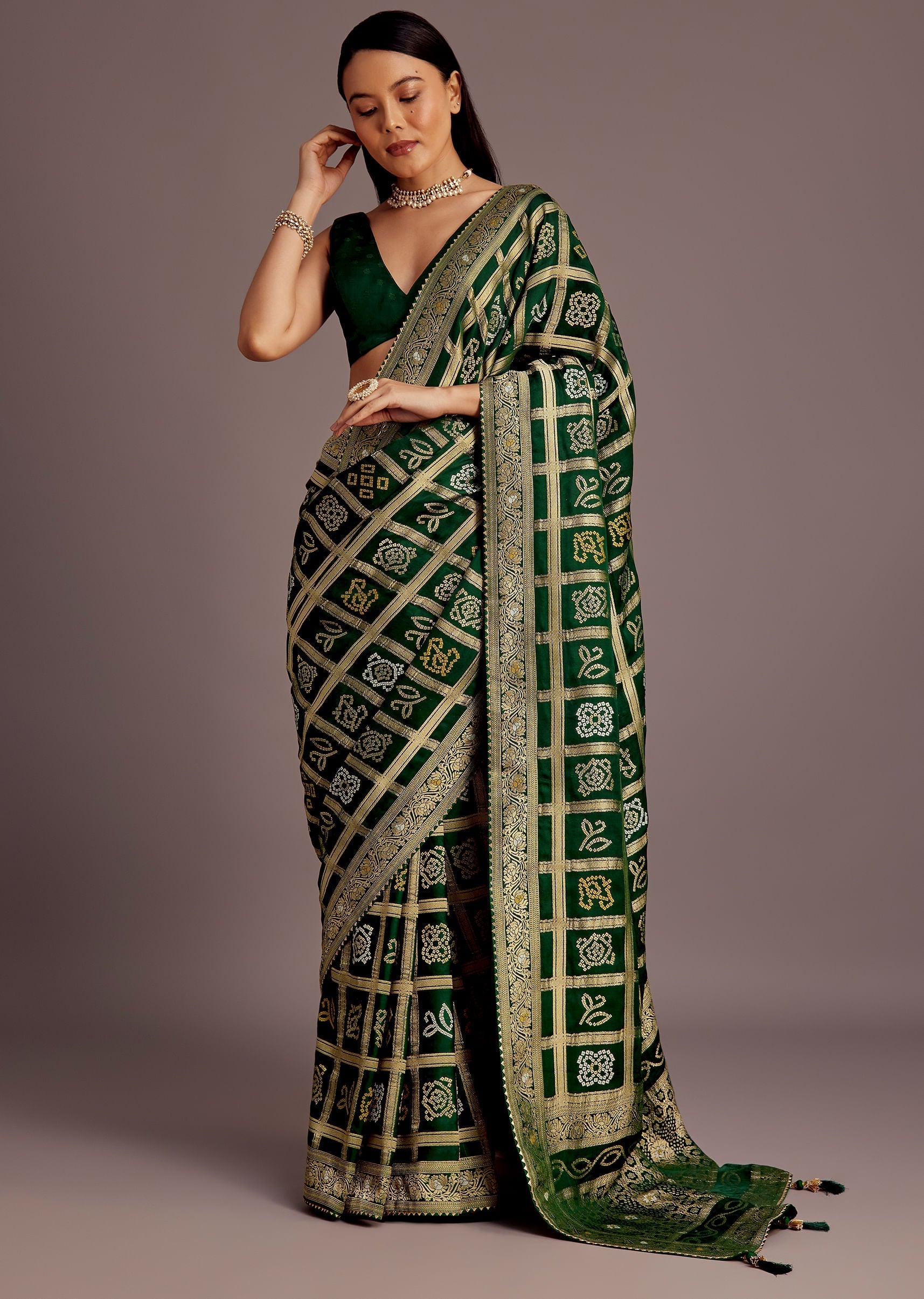 green_silk_bandhani_woven_saree-sg280106_15_521ff6cd-cd71-435d-9d94-2c2178febd4a.jpg