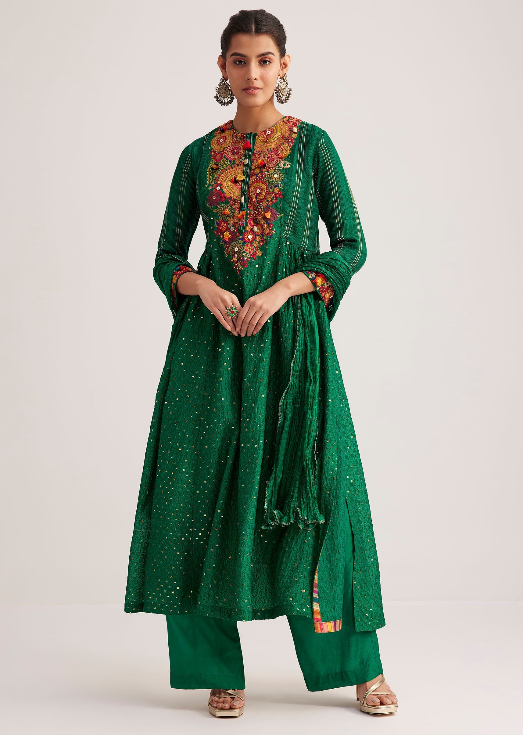 green_silk_kurta_set_with_resham_embroidery_and-sg291911_10_73635eed-a707-4ae1-8741-c723e697bb8a.jpg