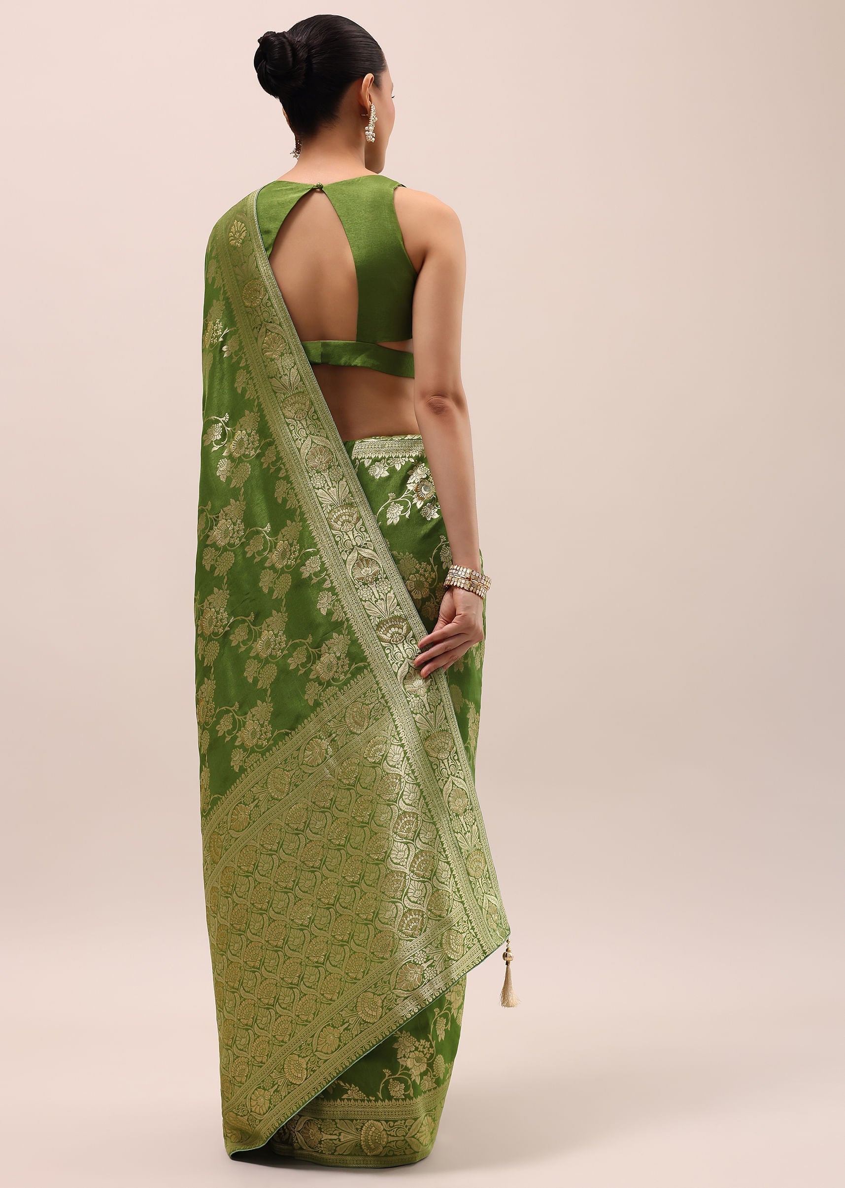 green_silk_saree_in_butt_work_with_unstitched_blouse-sg218503_1_6d9a2923-d147-4542-9913-4fa566eb86a6.jpg
